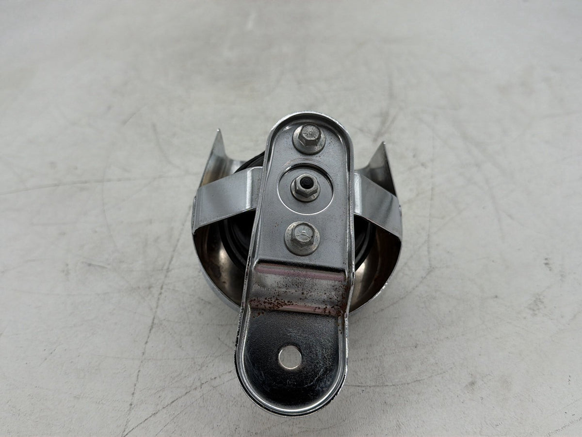 2009 Harley Dyna Street Bob FXDB OEM Horn Signal Klaxon Chrome Cover