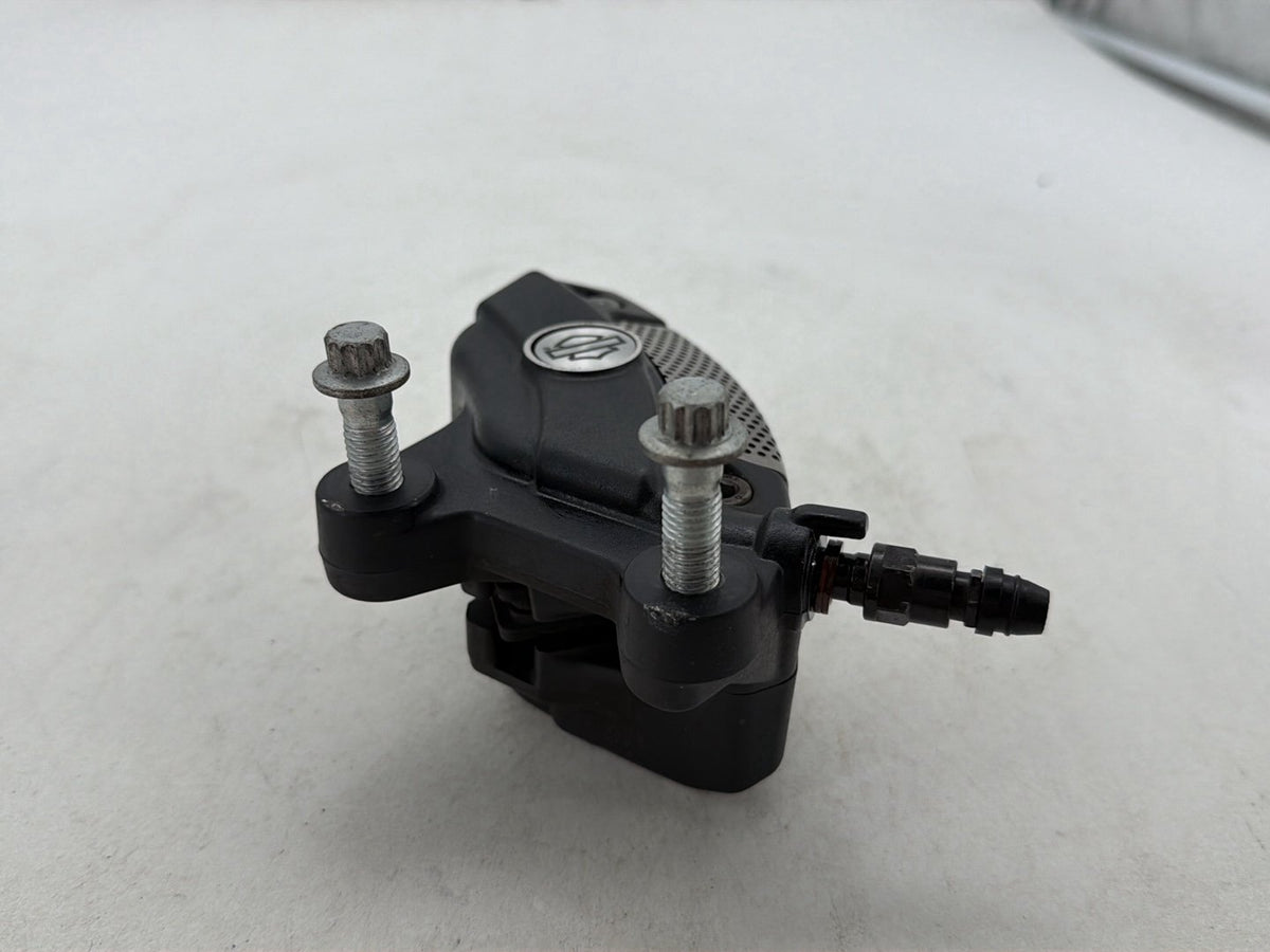 2010 Harley Street Glide Touring FLHX OEM Front Right 1 Brake Caliper