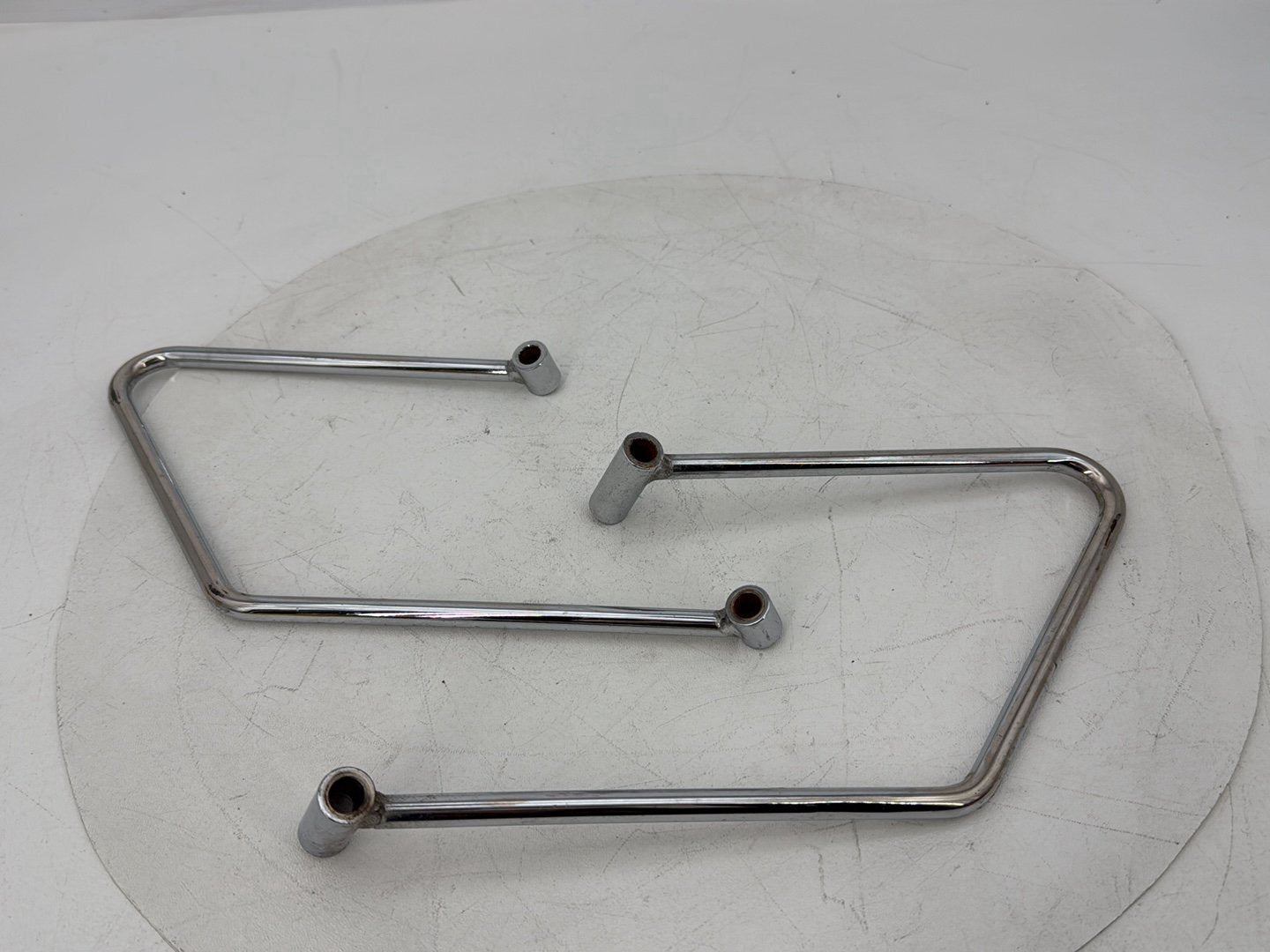 1999 - 2006 Harley-Davidson Softail Heritage Rear Left Right Saddlebag Guard Rails Bar 91790-84A