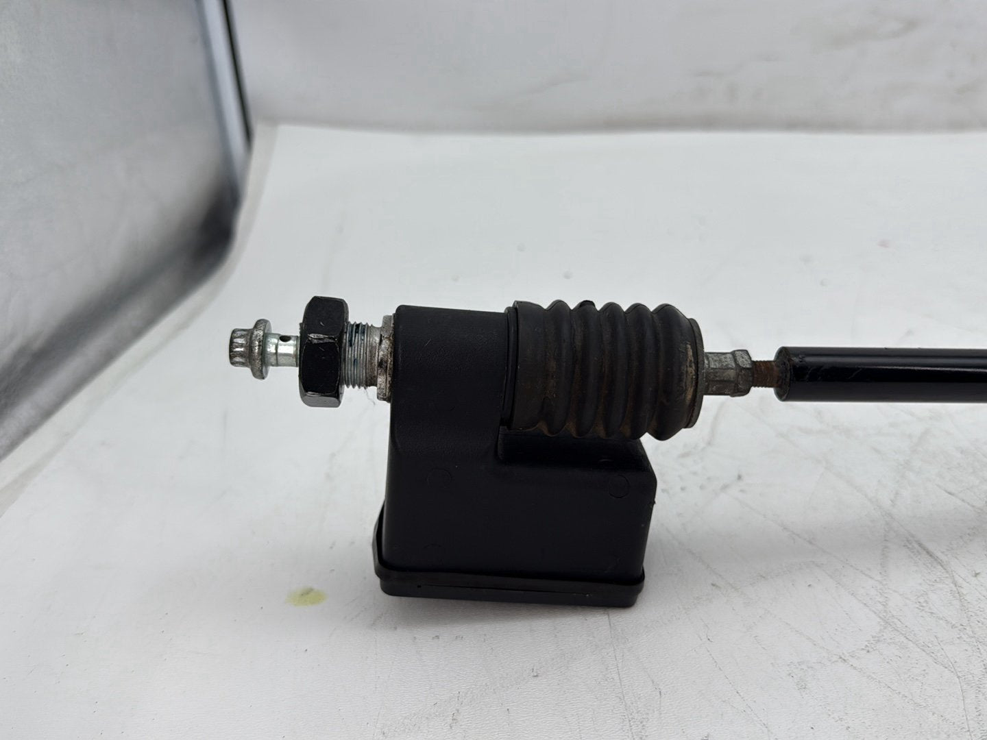2000 Harley Dyna FXDWG Wide Glide OEM Rear Brake Master Cylinder Reservoir