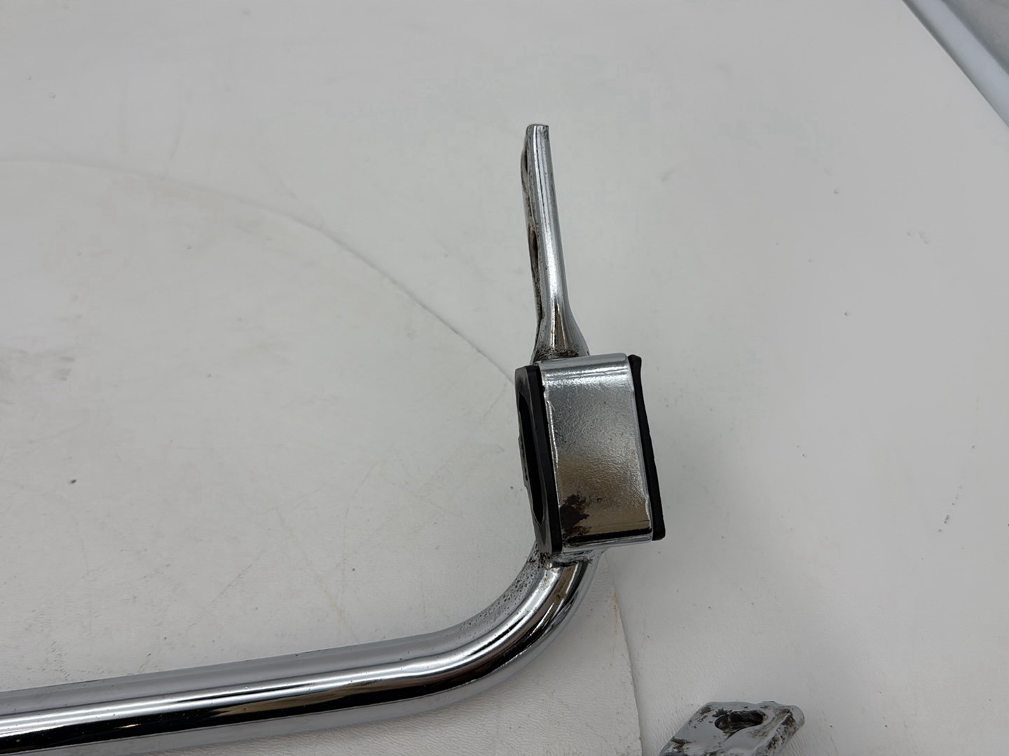 1999 - 2006 Harley-Davidson Touring Electra Glide Rear Left Right Saddlebag Guard Rails Bar 49194-85