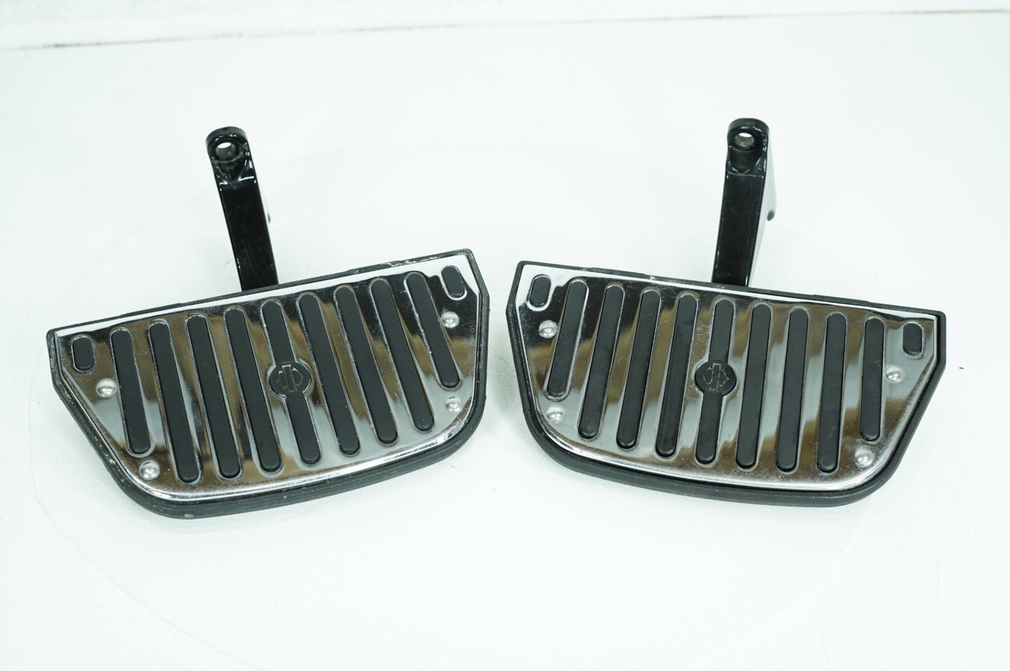 2008 - 2016 Harley-Davidson Touring Electra Police Left & Right Passenger Floorboard Foot Rest 52719-93