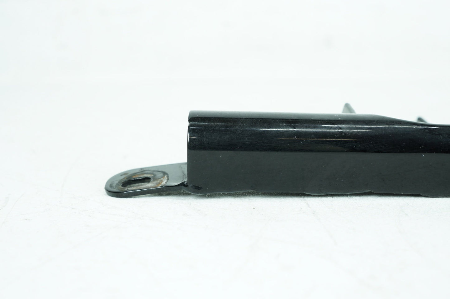 2000 - 2006 Harley-Davidson Softail Heritage Classic Seat Bracket Mount Support Mounting 48868-00