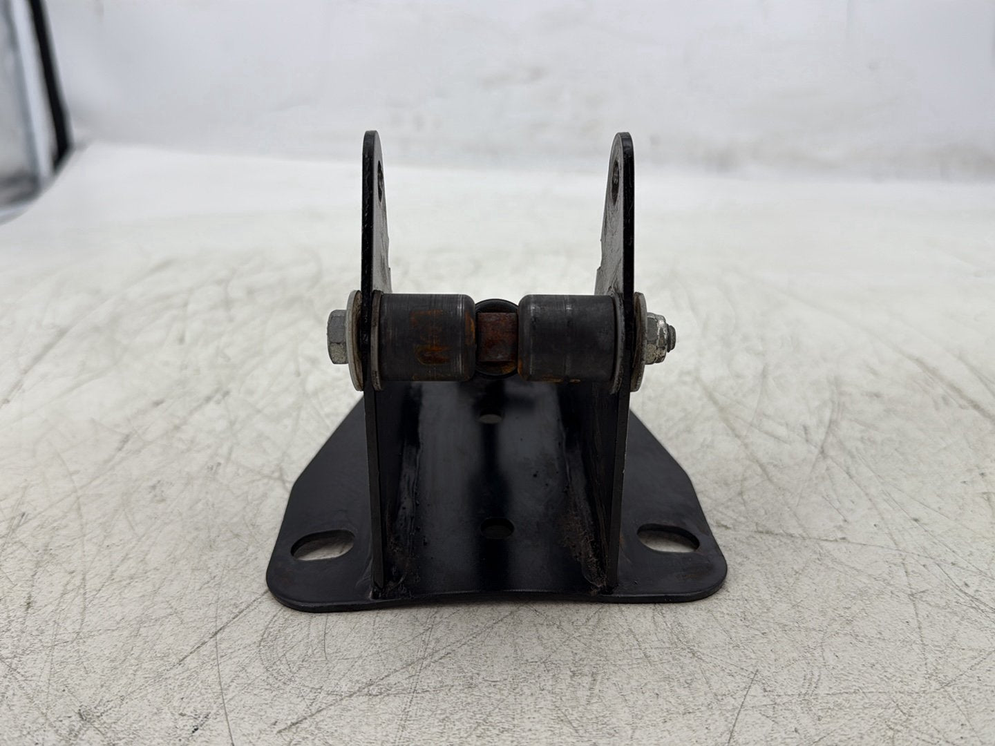 2015 Harley Road Glide Touring FLTRXS OEM Adjustable Rider Backrest Lift Mount 52482-01A