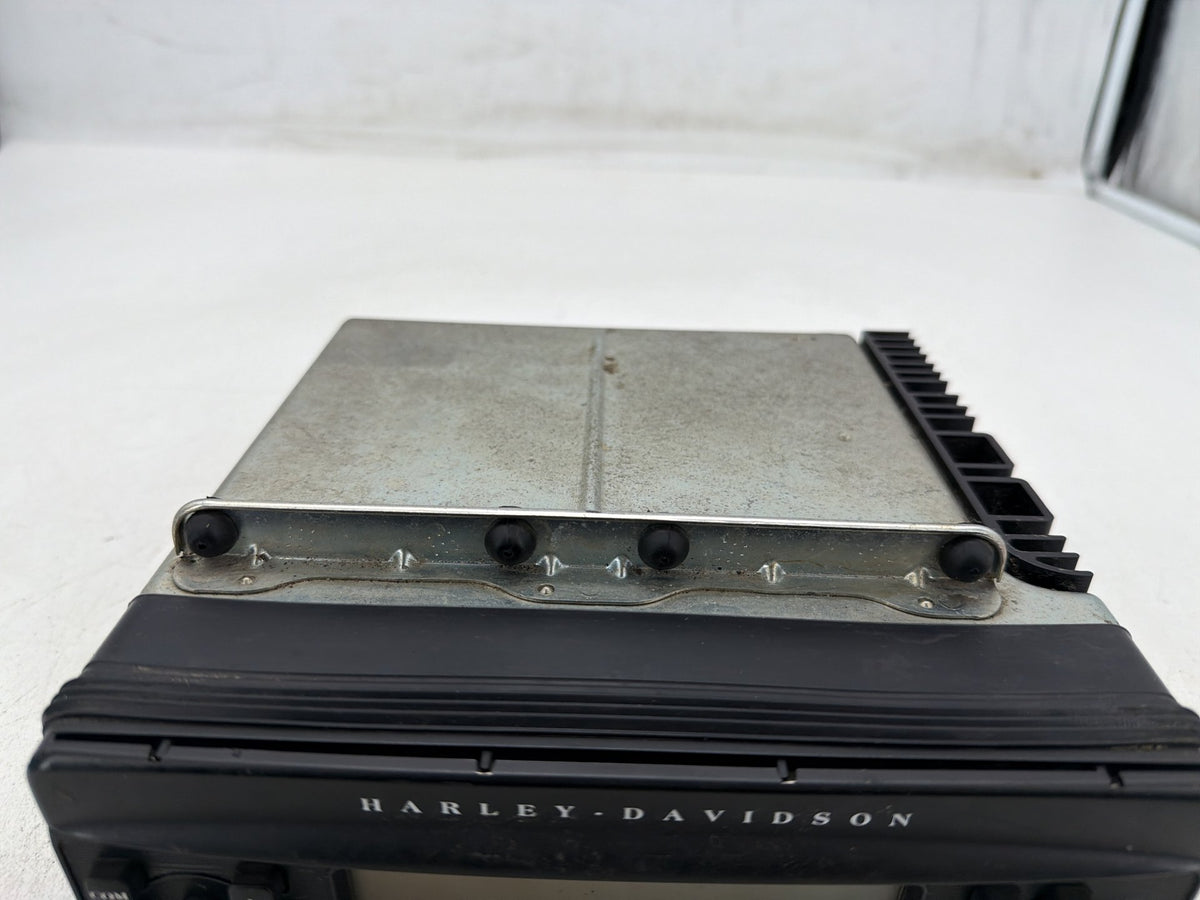 11 Harley Street Glide Touring FLHX-103 OEM Harman Kardon AM FM CD Radio Player