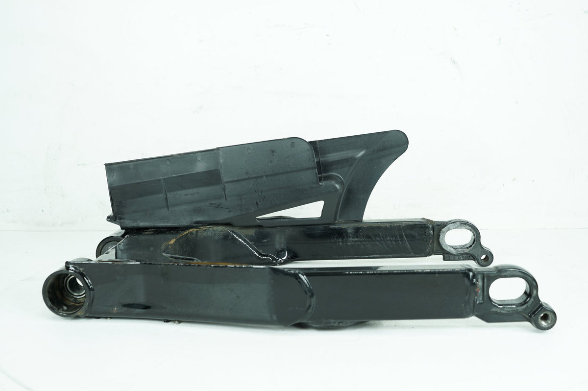 2007 Harley Touring FLHX Street Glide OEM Rear Fork Swingarm Swing Arm