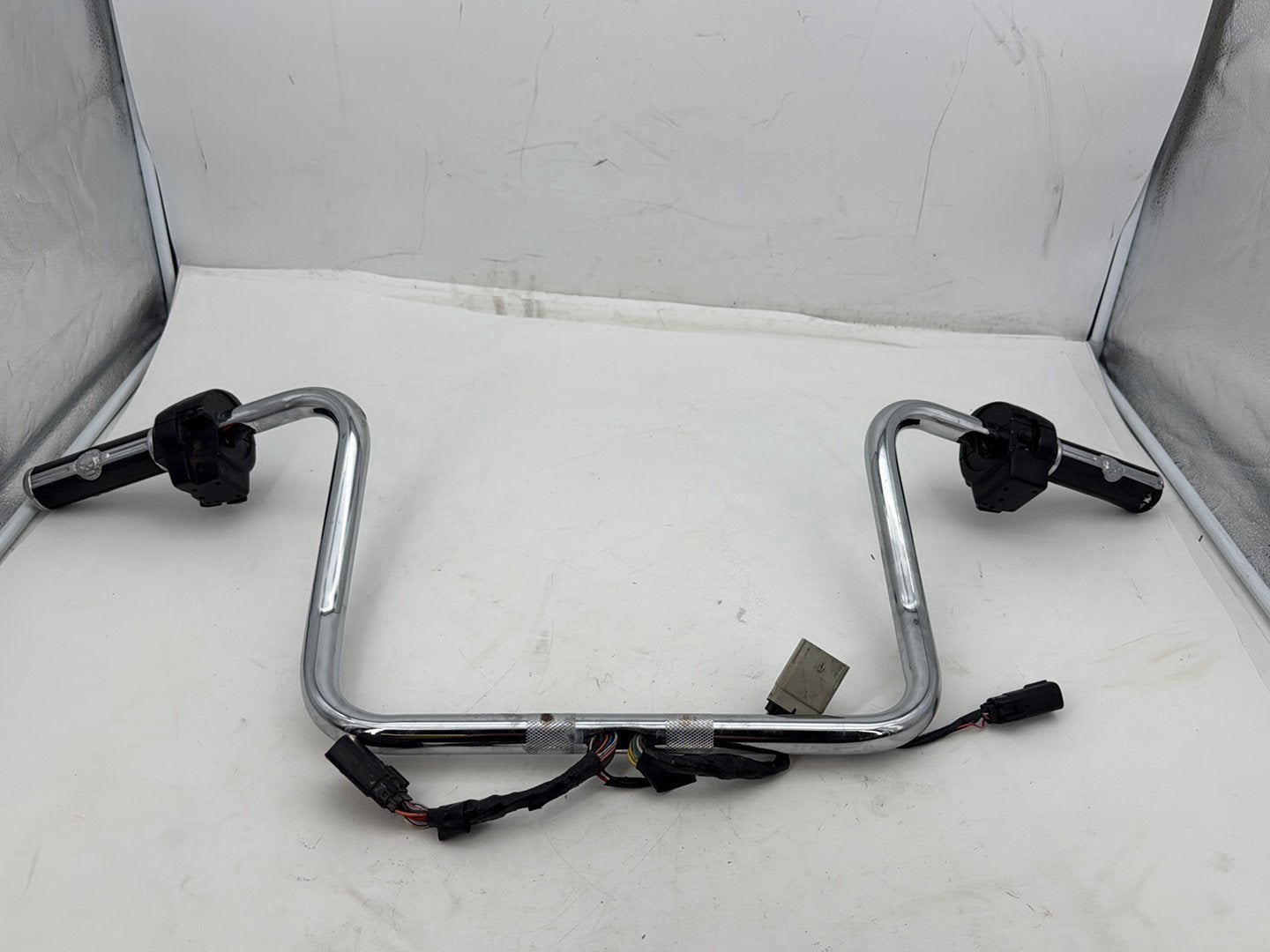 2013 Harley Street Glide Touring FLHX OEM Handlebars Left Right Switches Controls