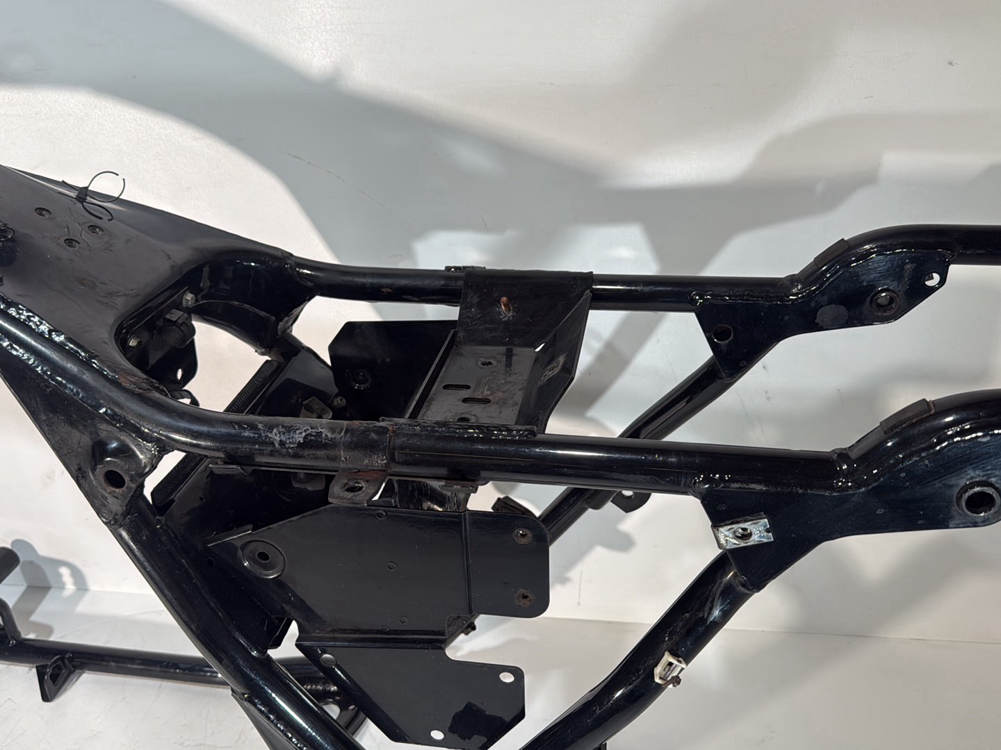 1984 - 1998 Harley-Davidson Touring Electra Glide Classic Body Main Frame Chassis CLN CLR 47900-93B