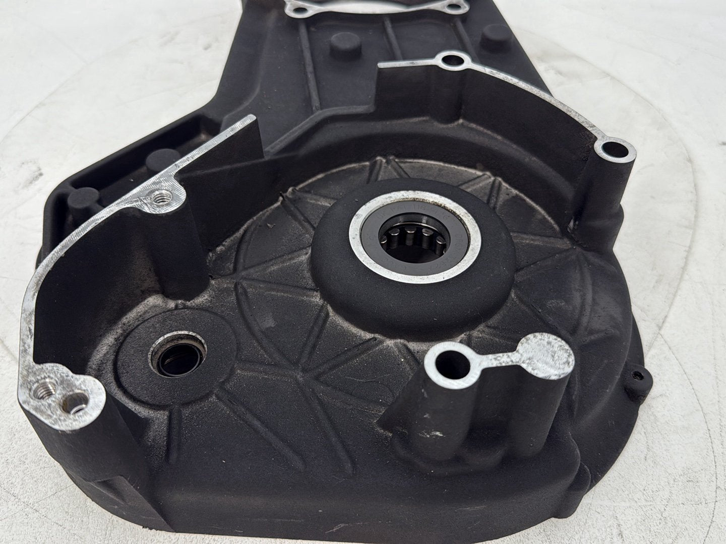 1999 - 2006 Harley-Davidson Touring Electra Glide Ultra Inner Primary Clutch Cover 60677-01B
