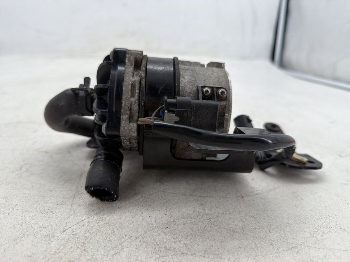 2015 Harley Electra Glide Touring Ultra Engine Coolant Motor Water Pump