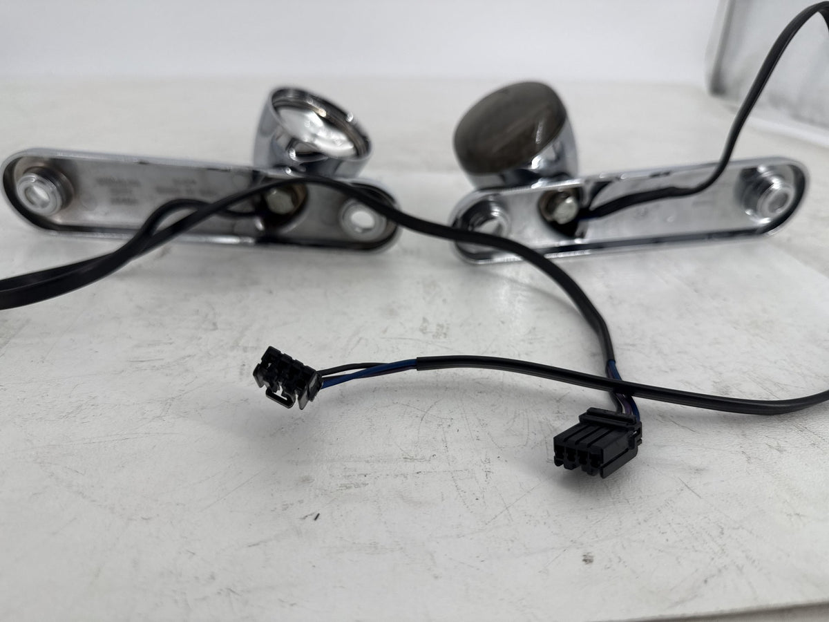 13 Harley Street Glide Touring FLHX OEM Front Left Right Turn Signal Indicators