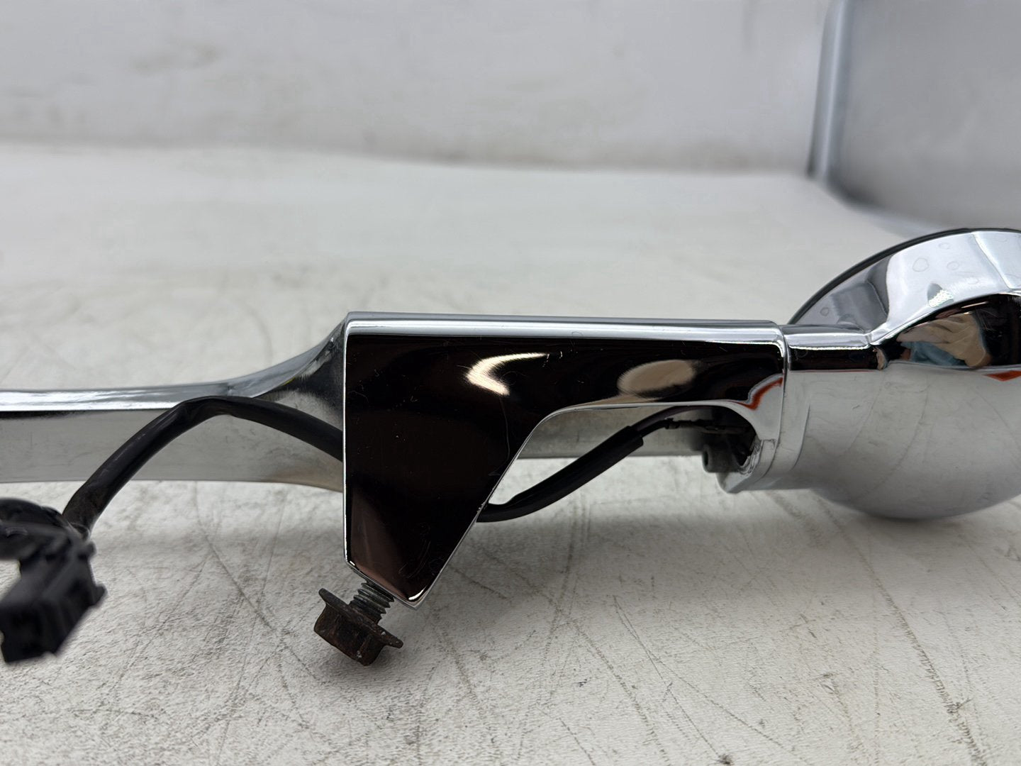 07 Harley Electra Glide Touring Ultra FLHTCUI OEM Rear Left & Right Turn Signals