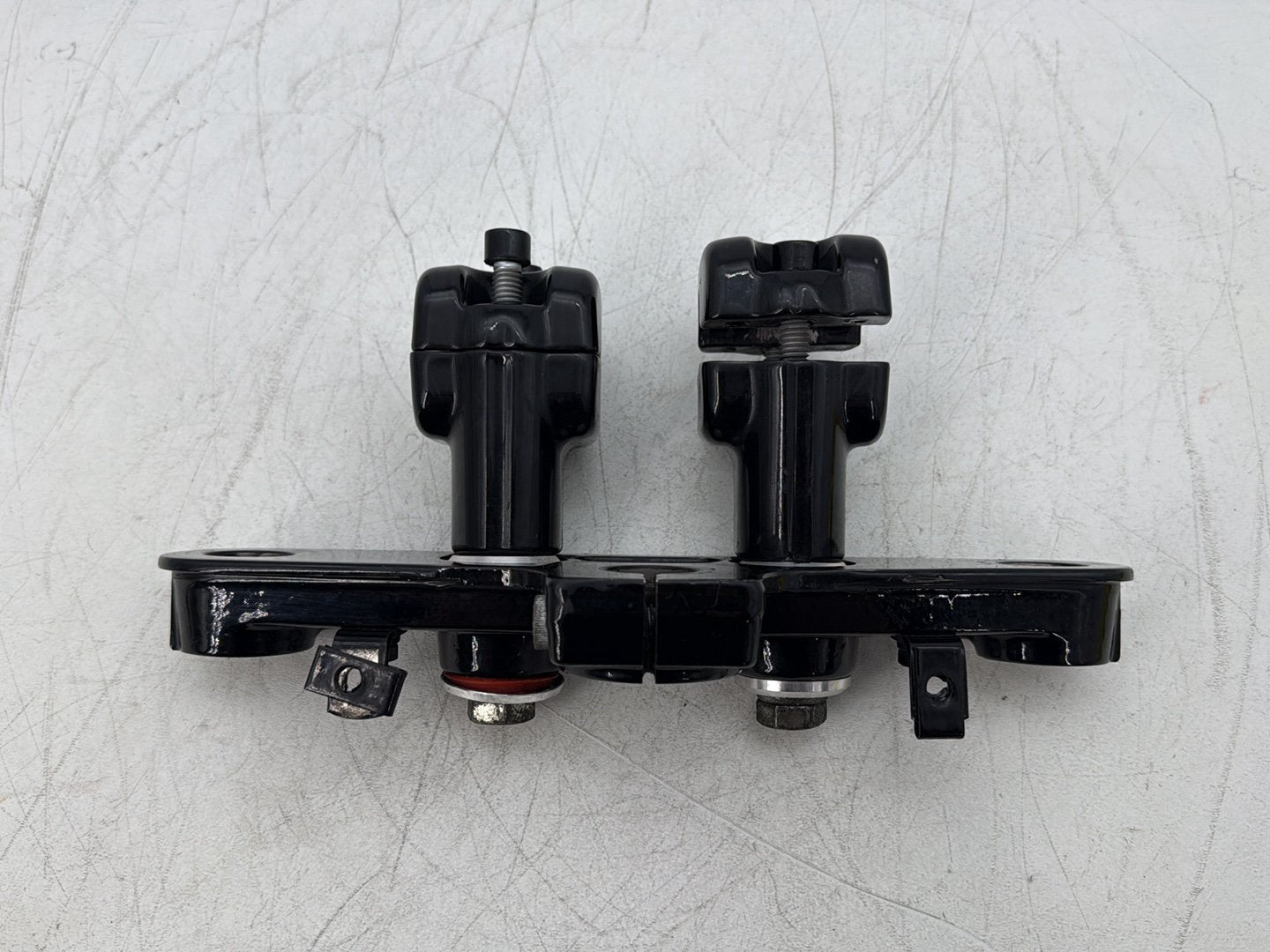 2011 Harley Softail FLSTFB Fat Boy OEM Front Fork Upper Triple Tree Clamps