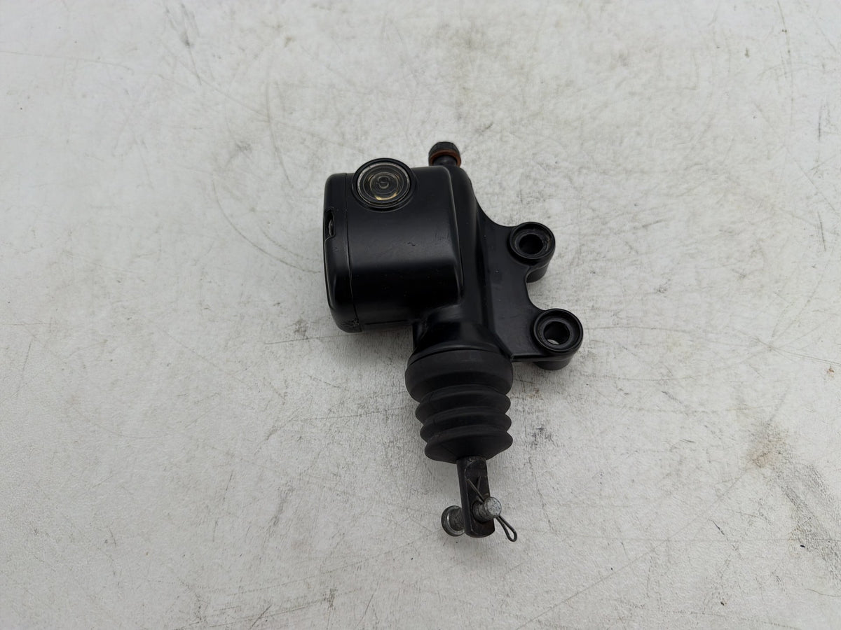 2010 Harley Street Glide Touring FLHX OEM Rear Brake Master Cylinder Reservoir
