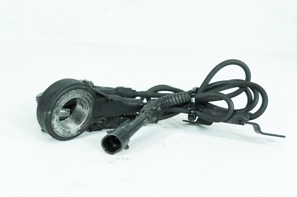 2011 Harley FLHTCU Electra Glide Ultra Front Rear Wheel ABS Speed Sensors