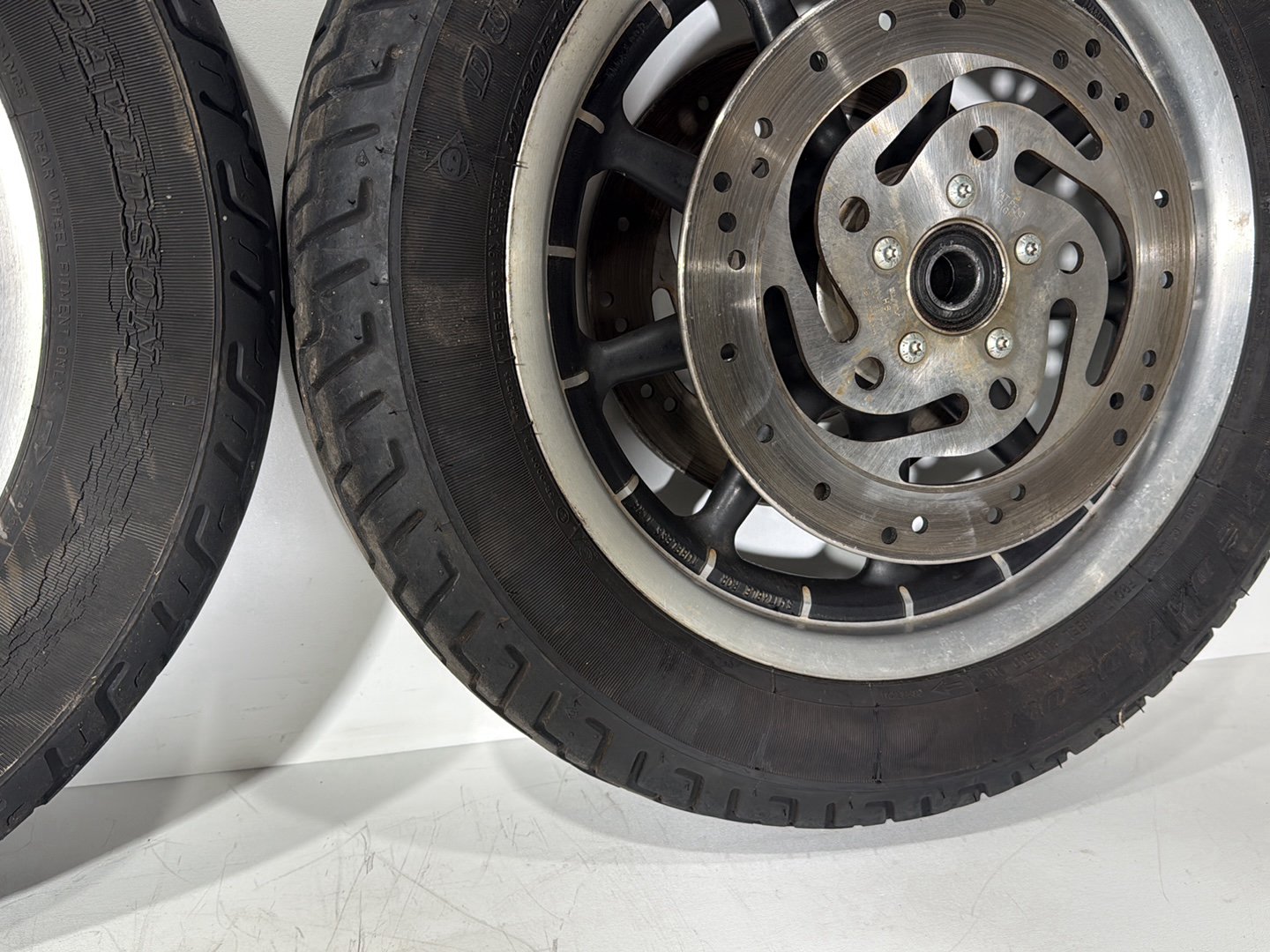 1999 - 2006 Harley-Davidson Touring Electra Glide Classic Front & Rear Wheel Rim Tire
