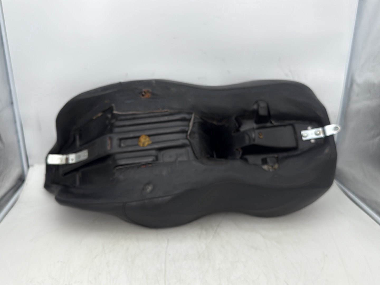 2006 Harley Electra Glide Touring Classic FLHTCI OEM Passenger Rider Driver Seat Saddle