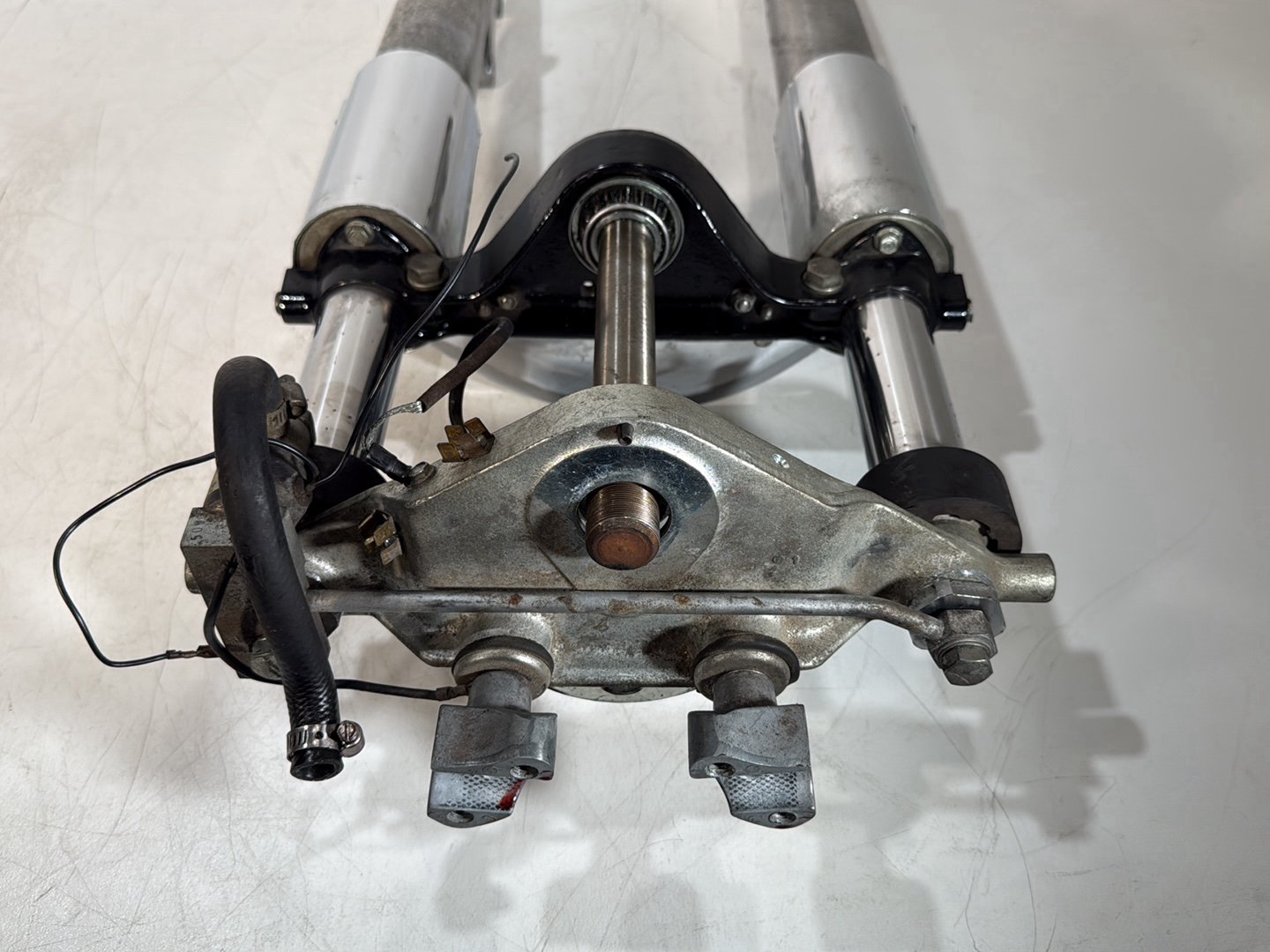 1984 - 1998 Harley-Davidson Touring Electra Glide Classic Front Triple Tree Set & LH RH Fork Legs Sliders