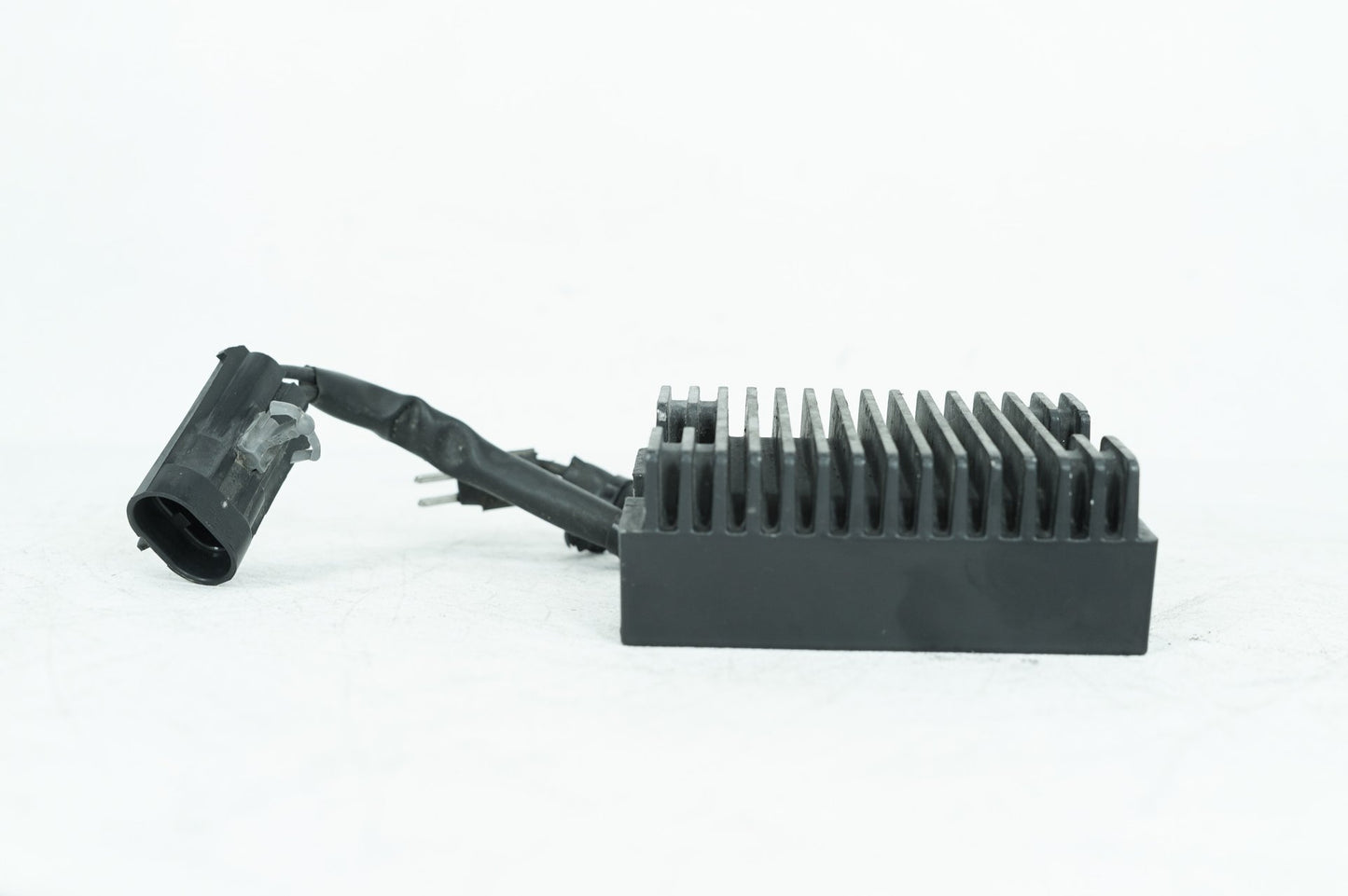 2004 - 2013 Harley-Davidson Sportster Low Voltage Regulator Rectifier  74523-04