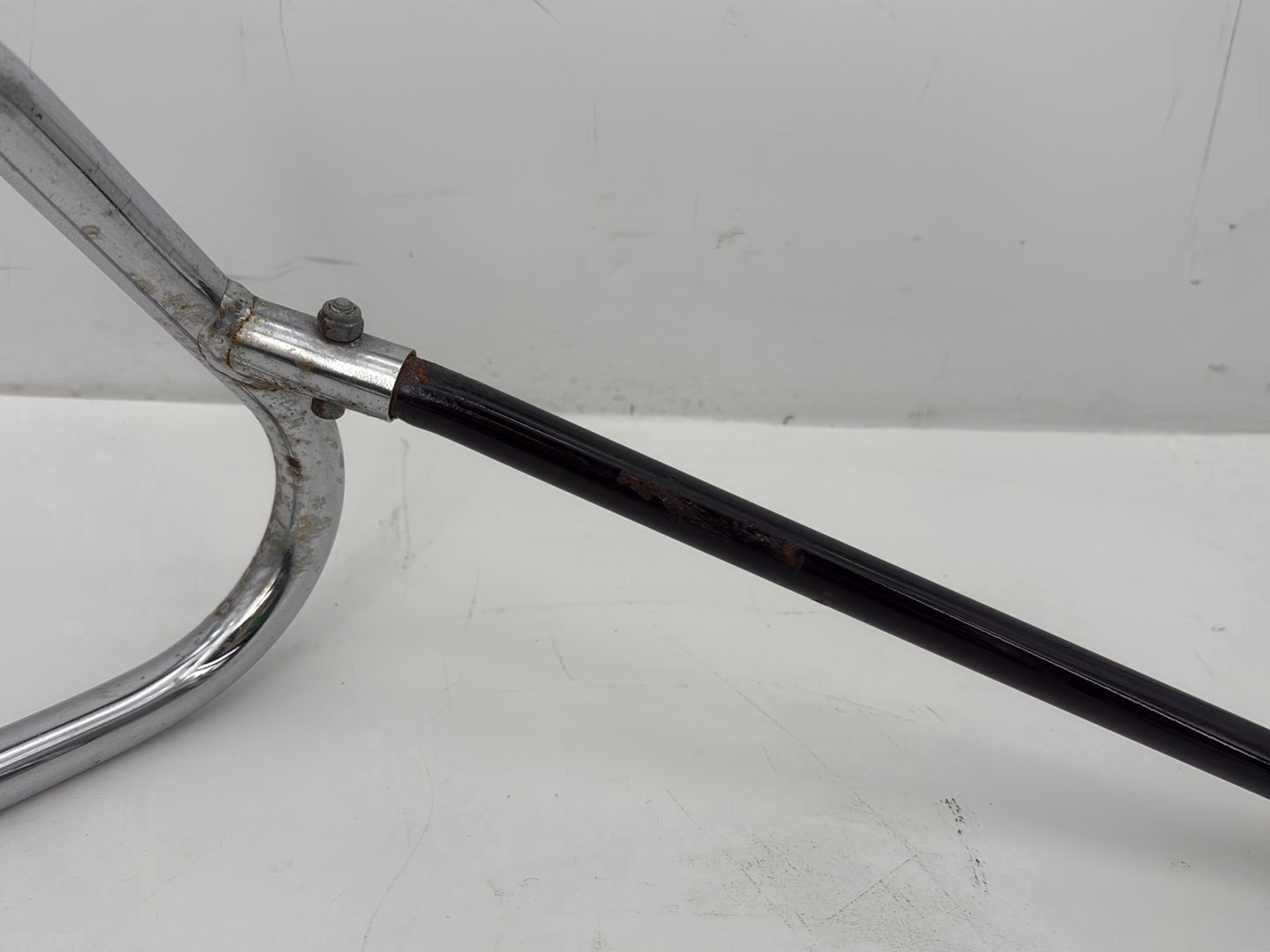 2005 Harley Touring FLHRCI Road King Classic OEM Rear Left Right Saddlebag Guard Rails Bar