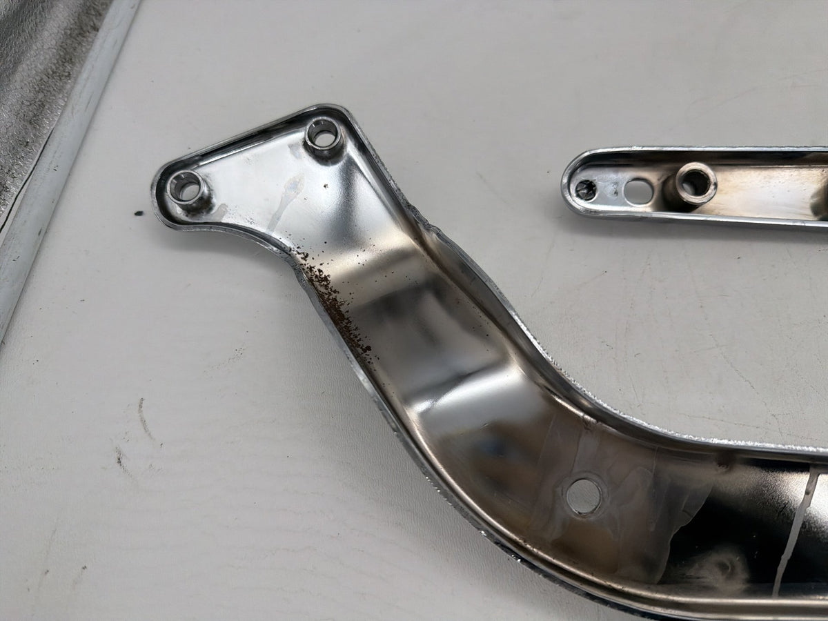 2001 Harley Heritage Softail Classic OEM Rear Left Right Fender Struts Bracket
