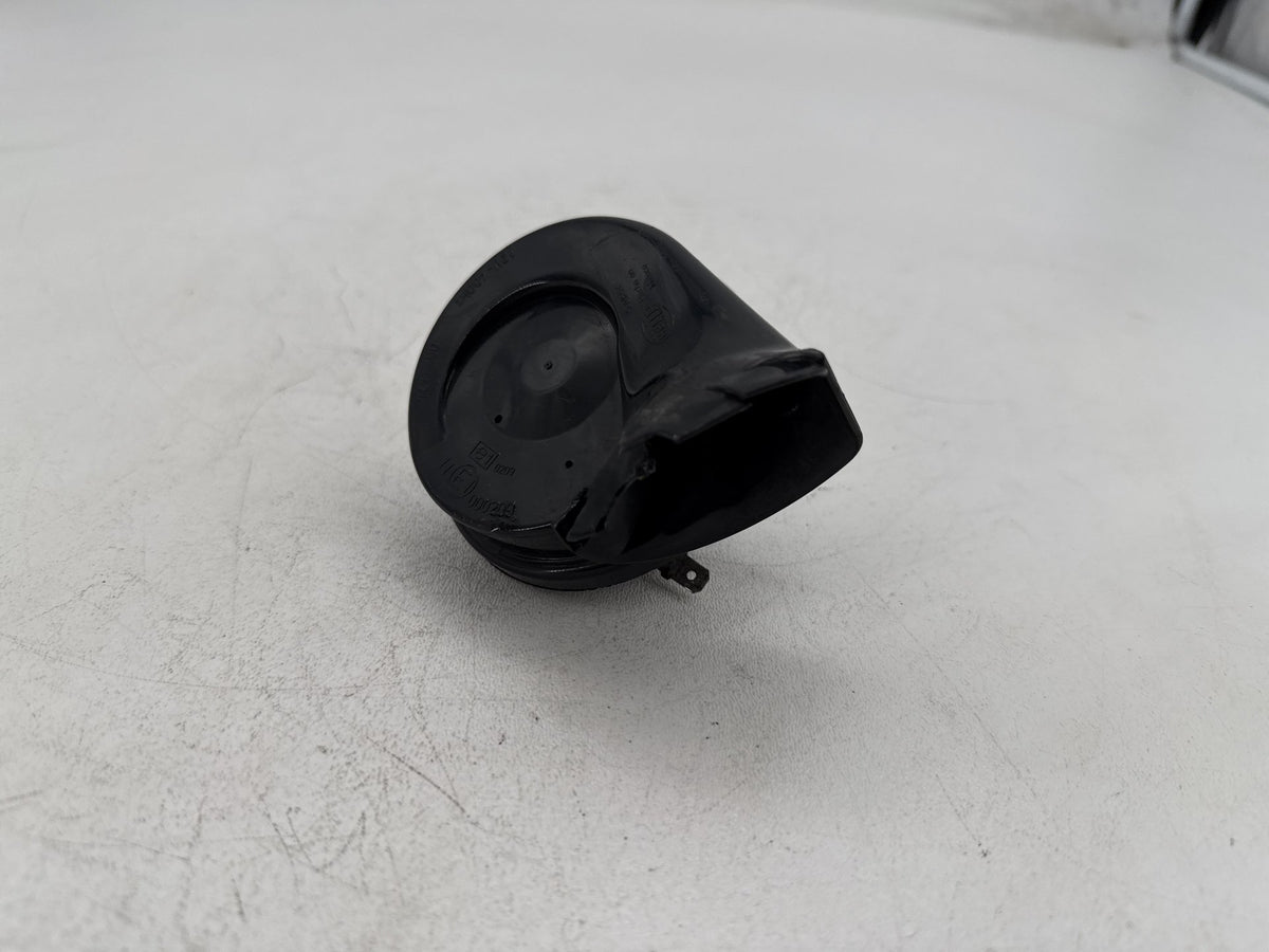 2008 Harley Dyna Fat Bob FXDF OEM Signal Horn Klaxon Beep * CRACKED *