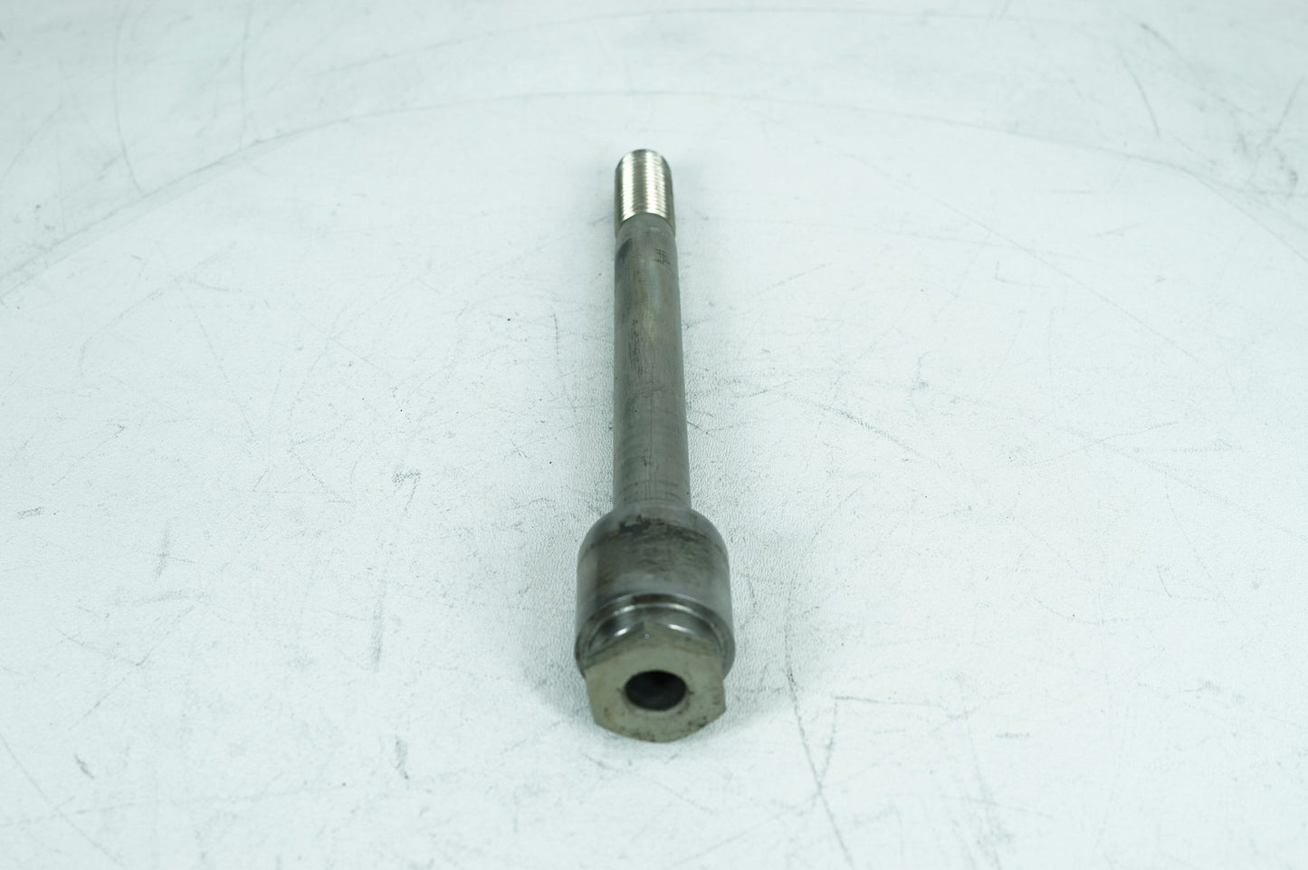 2007 - 2017 Harley-Davidson Dyna Wide Glide Rear Fork Swingarm Pivot Bolt Shaft 47641-06