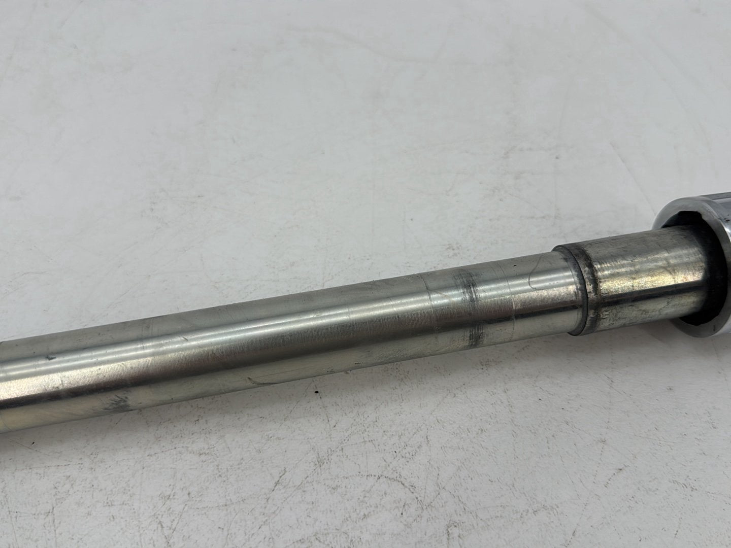 1999 - 2006 Harley-Davidson Touring Road King Classic Front Wheel Axle Bolt Shaft  	43364-00