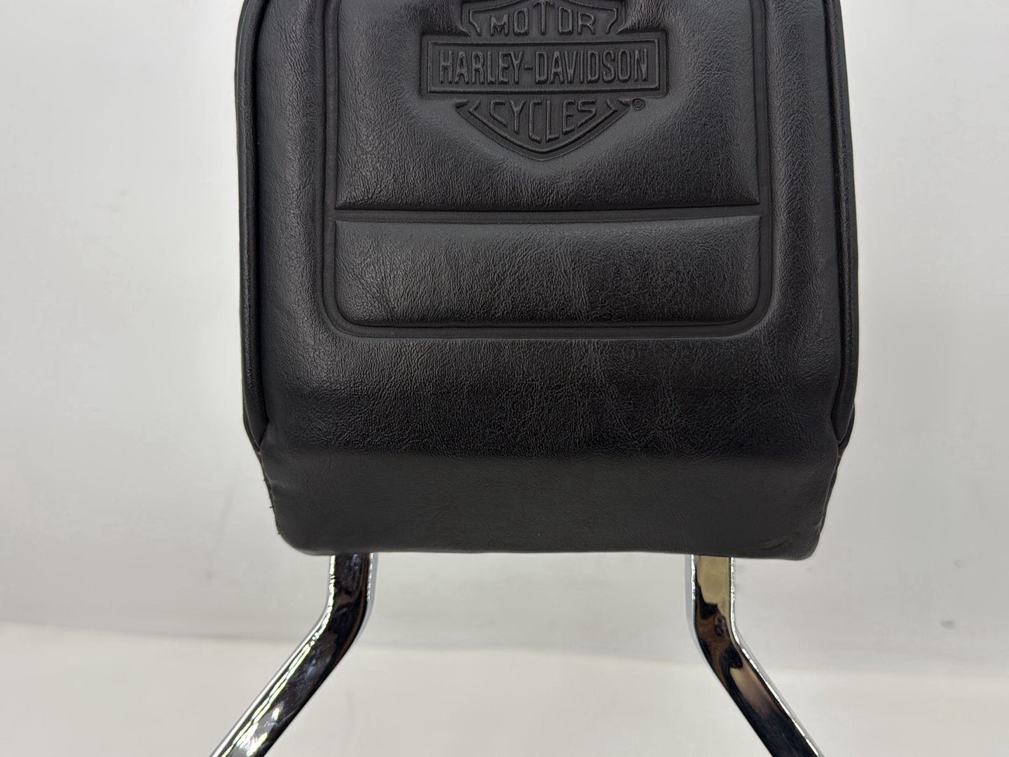 1999 - 2006 Harley-Davidson Softail Heritage Rear Sissy Bar w/ Backrest Cushion Pad 52731-00