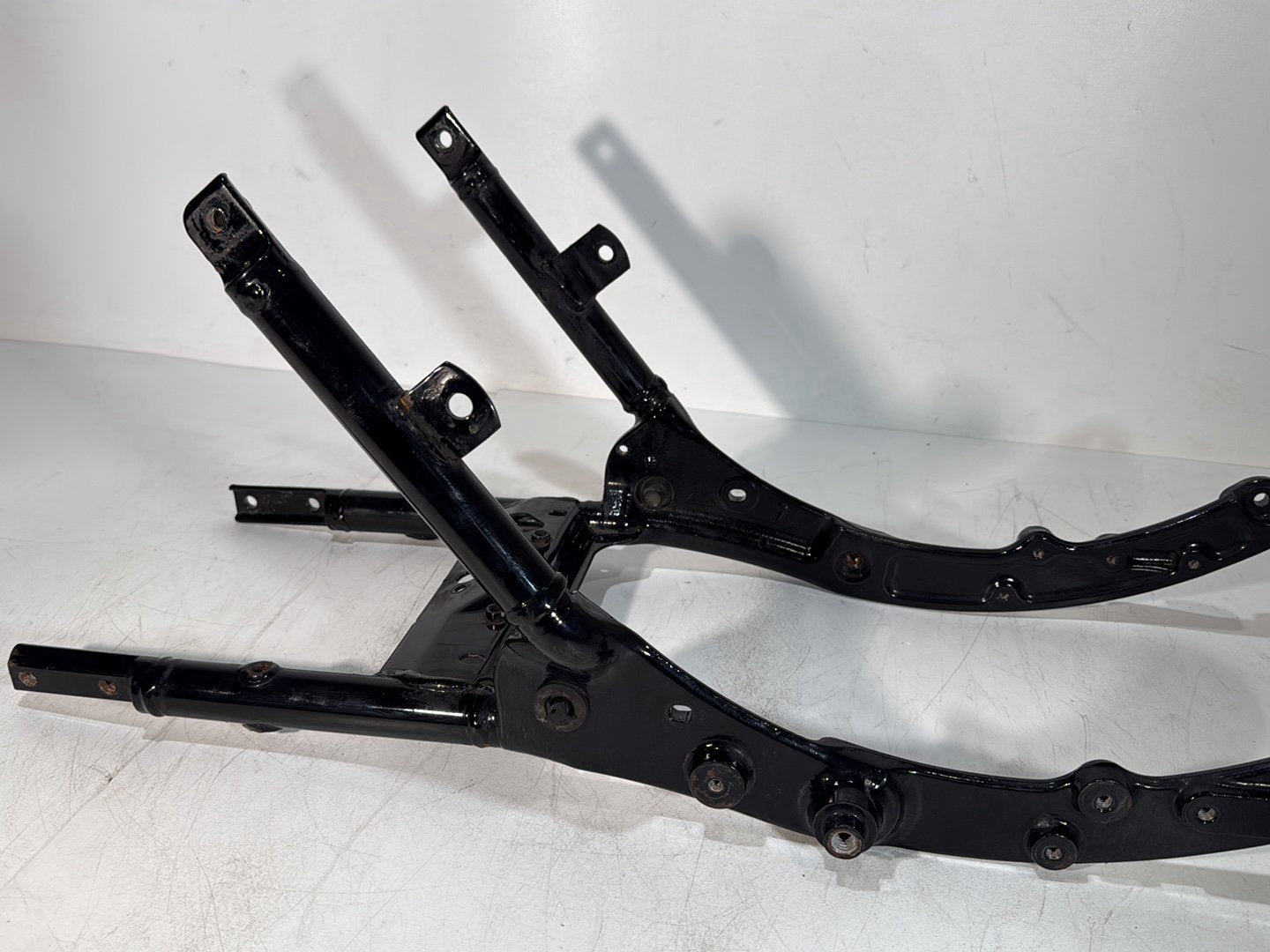 2008 - 2016 Harley-Davidson Touring Electra Glide Ultra Rear Sub Frame Subframe Tail Rail 	48079-09BHP