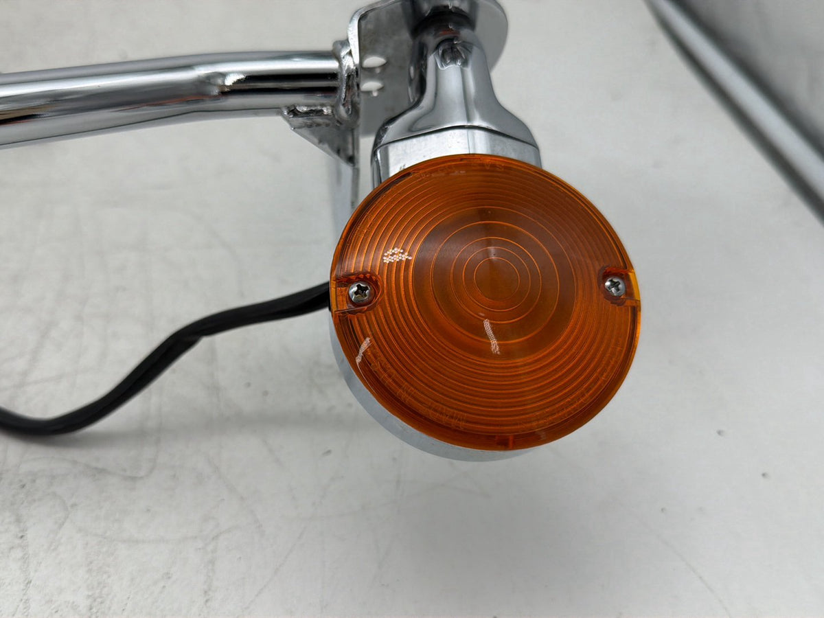 2011 Harley Electra Glide Touring Ultra OEM Front Turn Signal Indicators Aux Light Bar
