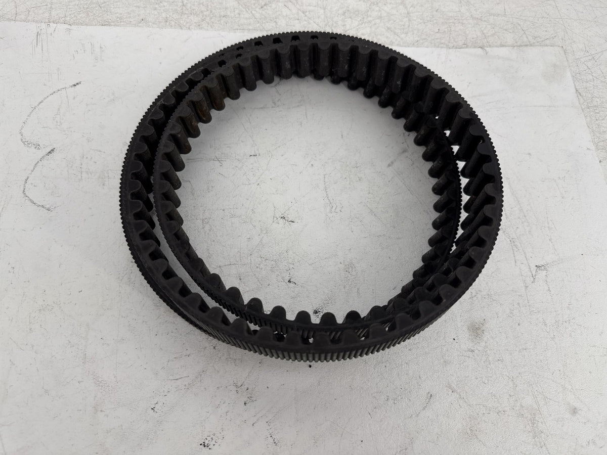 2013 Harley Street Glide Touring FLHX OEM Rear Drive Belt 40024-09 140T 1"