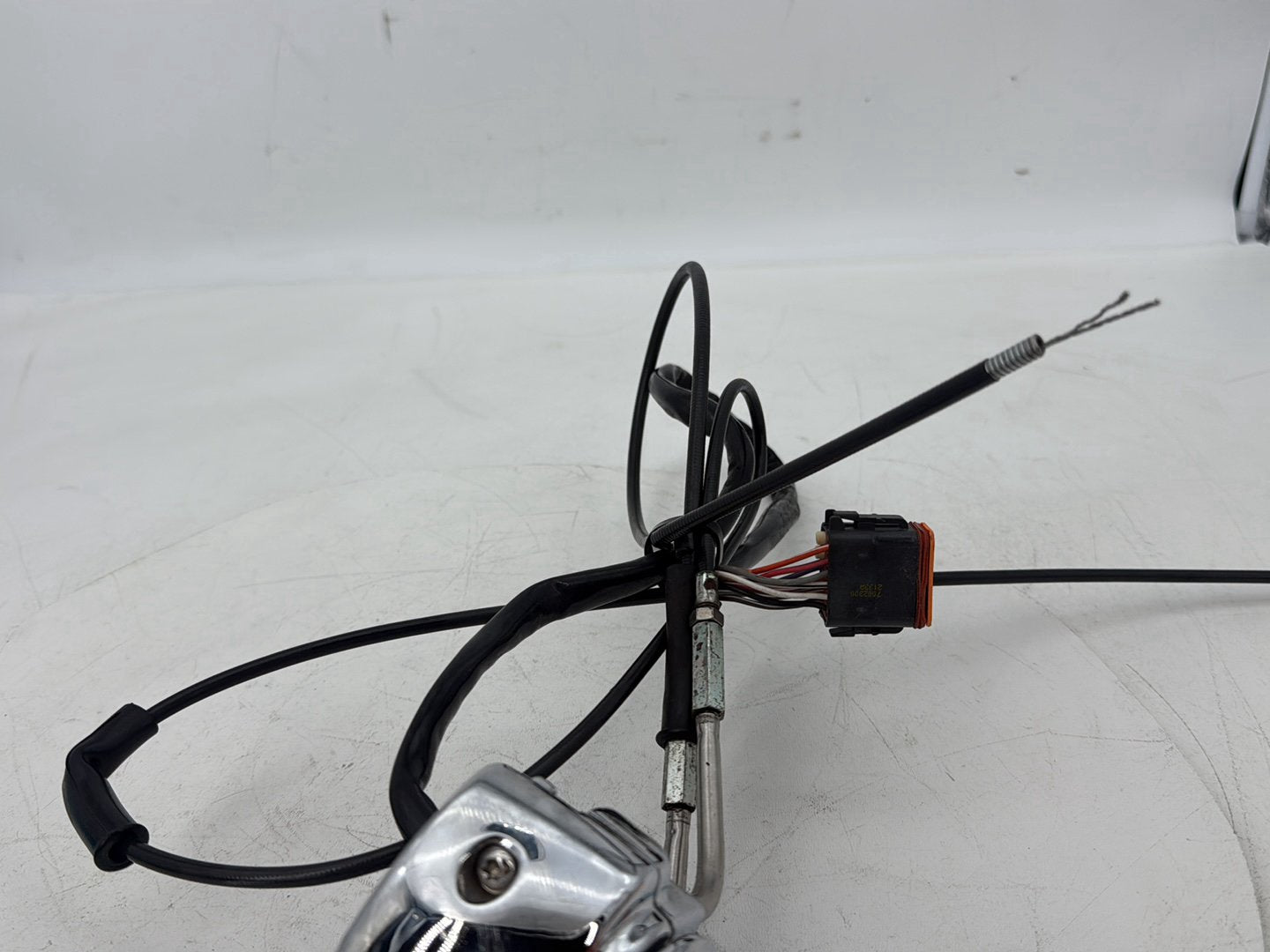 1999 - 2006 Harley-Davidson Touring Electra Glide Right Engine Start Kill Switches Controls 71684-06A