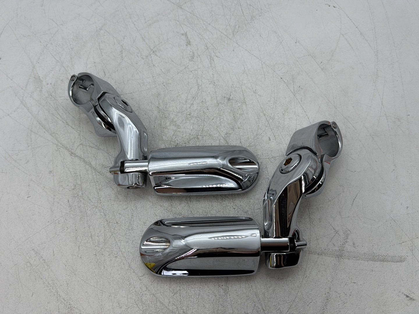 2010 Harley Street Glide Touring FLHX OEM Front Right Left Highway Foot Pegs
