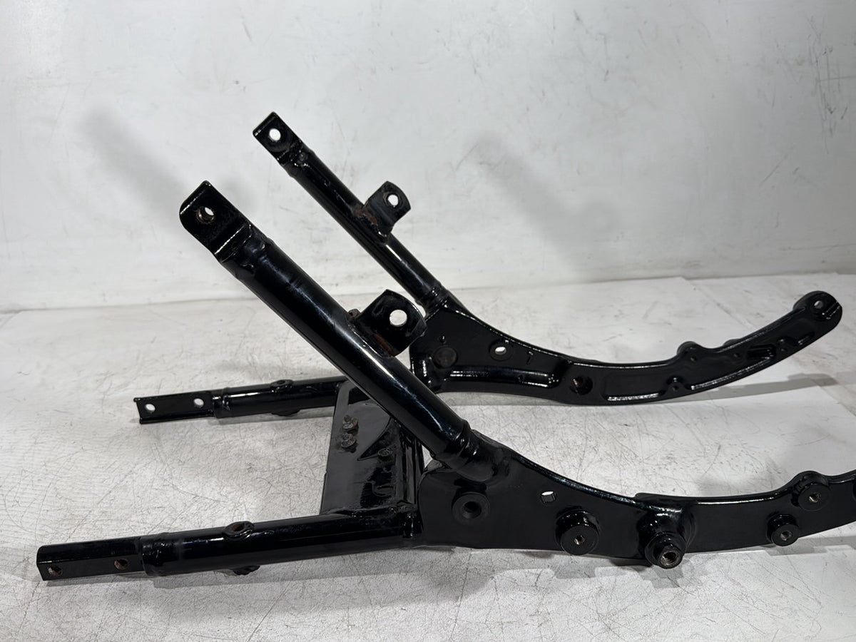 2010 Harley Electra Glide Touring Ultra Rear Back Sub Frame Rail Bar 48079-09BHP