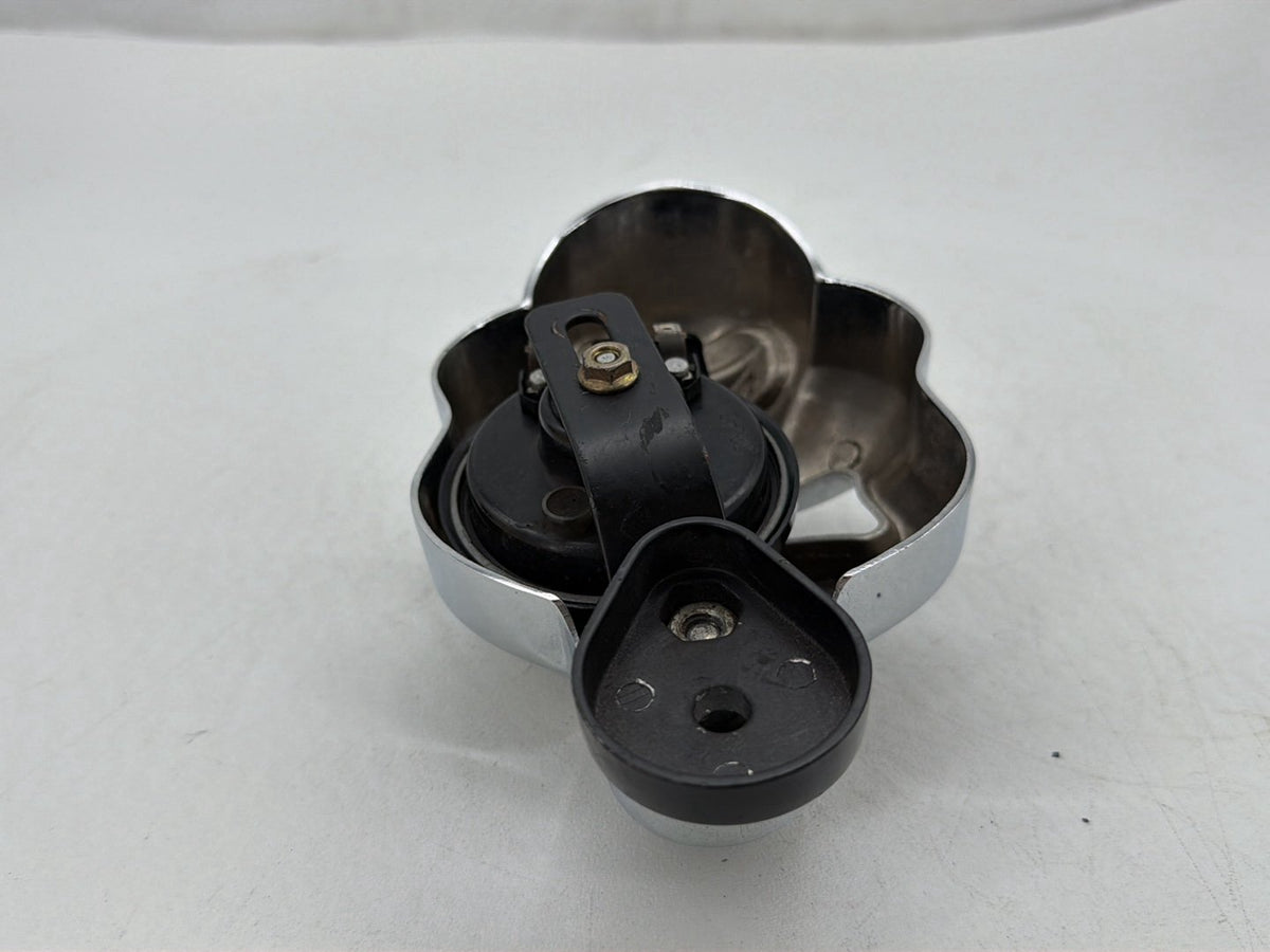 05 Harley Electra Glide Touring Ultra Signal Horn Klaxon Beep SKULL Cowbell HTMT