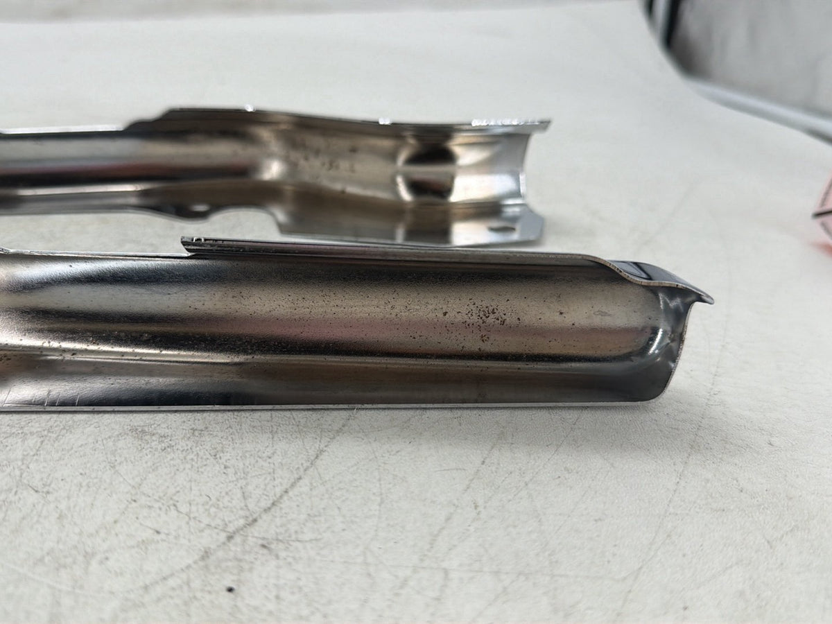 2004 Harley Road King Touring Classic OEM Rear Left Right Fender Struts Bracket