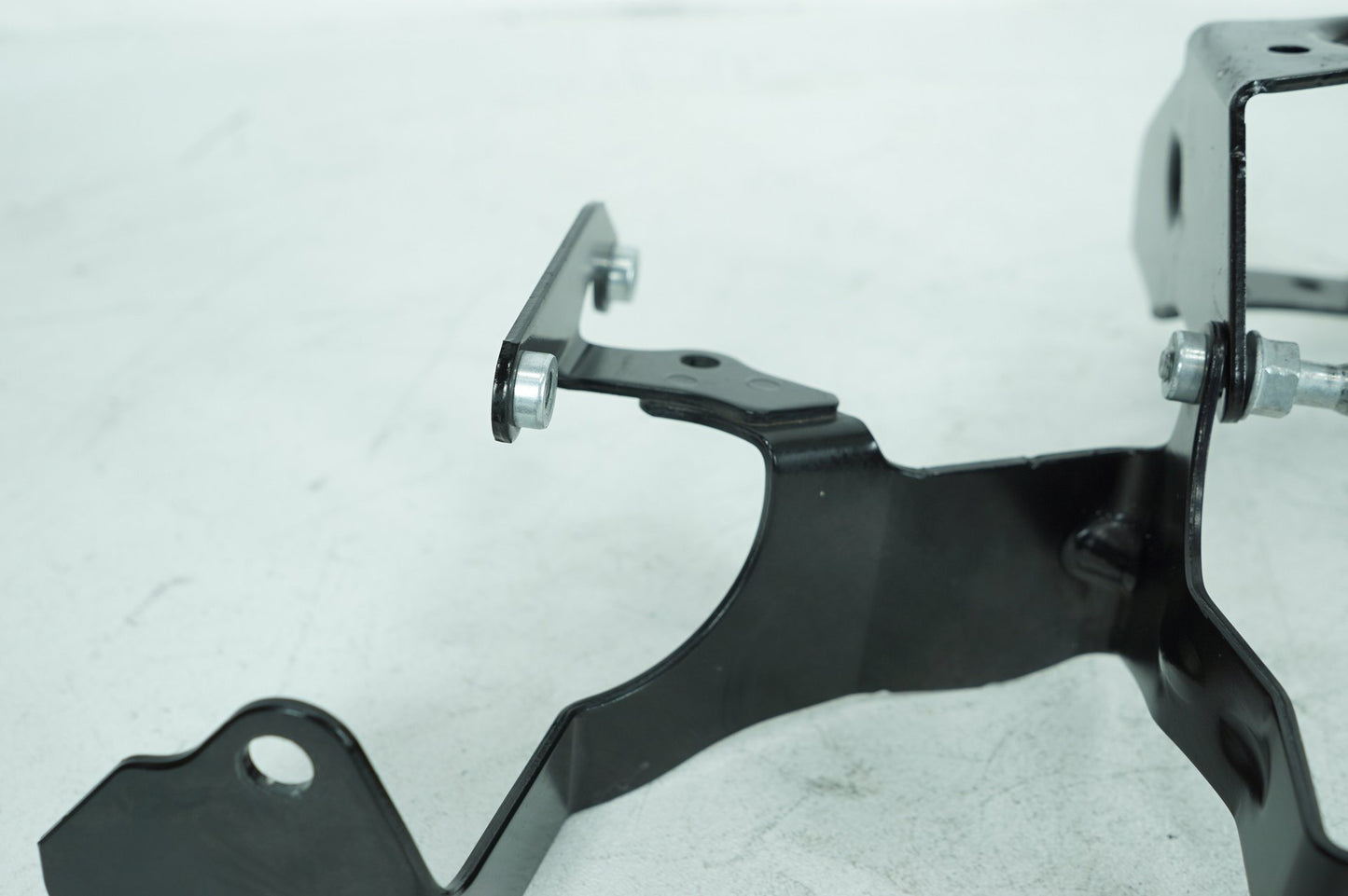 2018 - 2025 Harley-Davidson Softail Street Bob Front Fairing Radio Caddy Mount Holder 47200478