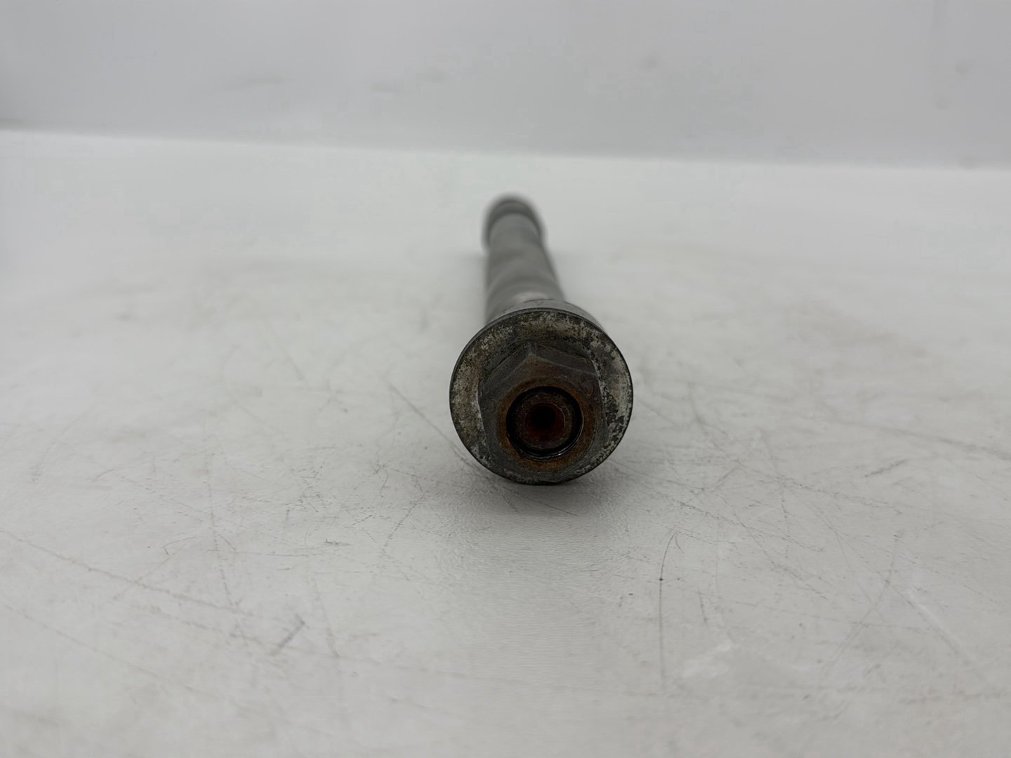 2008 Harley Touring FLHTCU Electra Glide Ultra OEM Front Wheel Axle Bolt Shaft