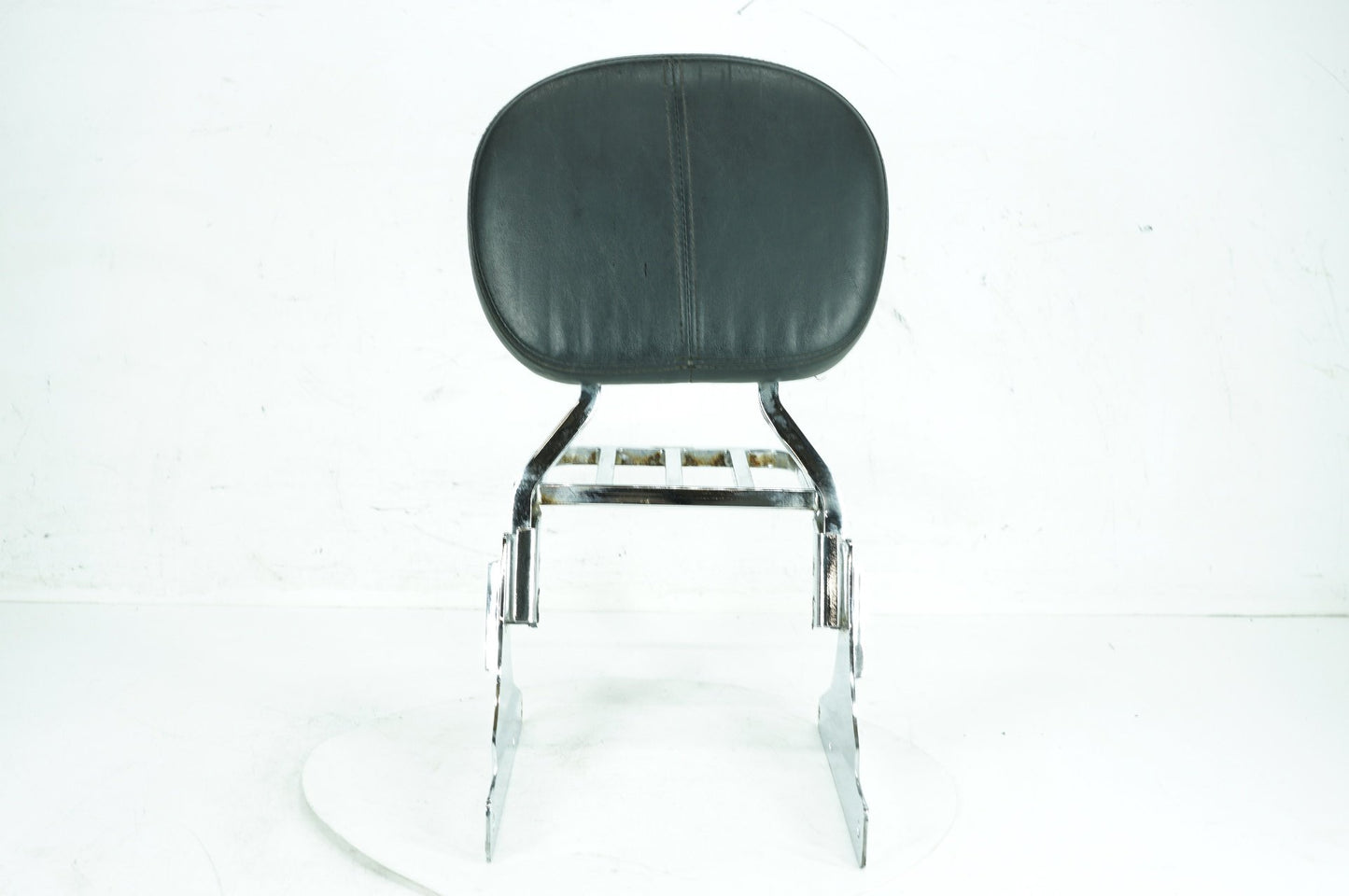 2007 - 2013 Harley-Davidson Softail Heritage Classic Rear Sissy Bar w/ Backrest Cushion Pad 52731-00