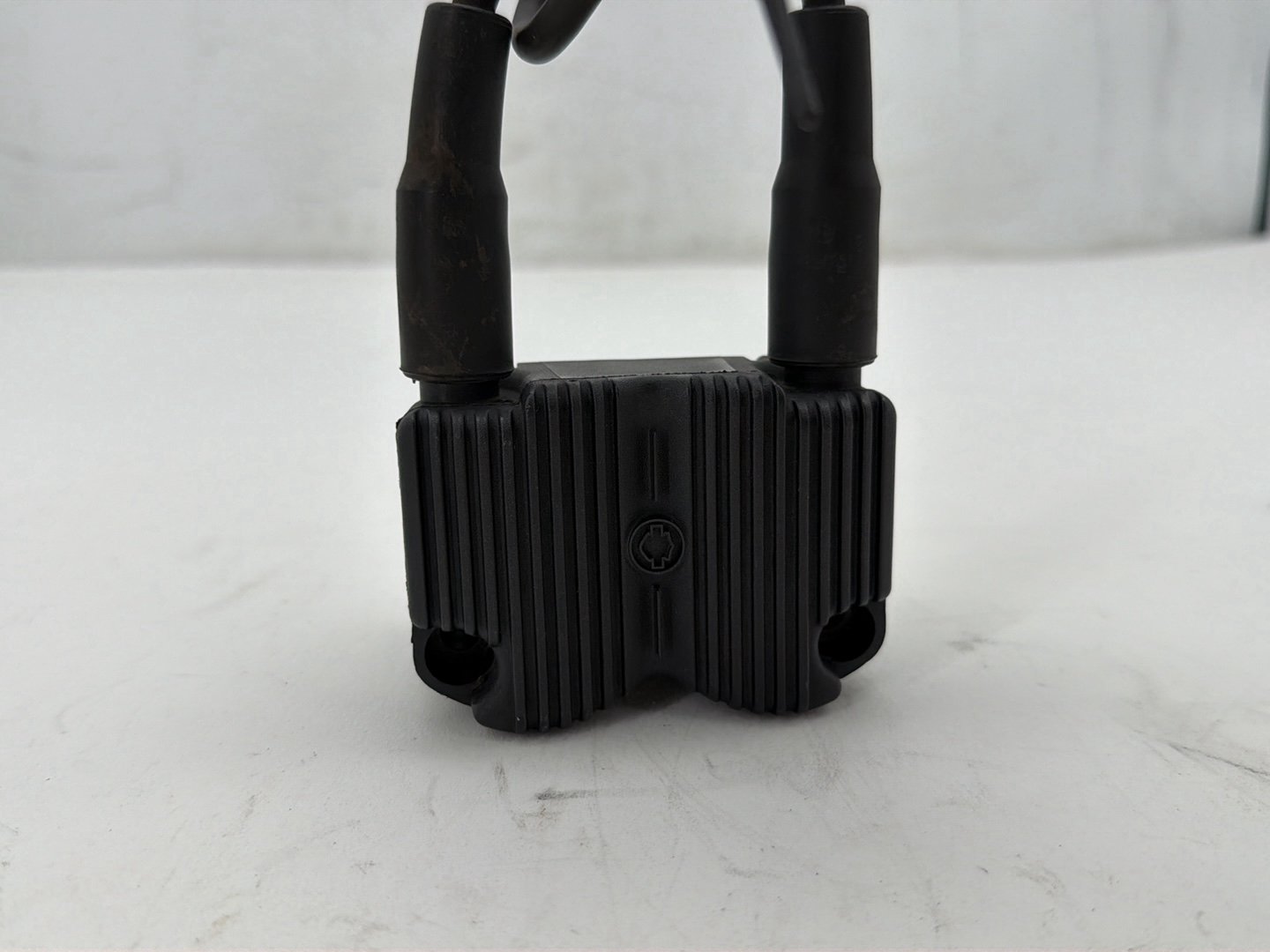 2008 Harley Dyna Fat Bob FXDF OEM Ignition Coil Spark Plugs Cable