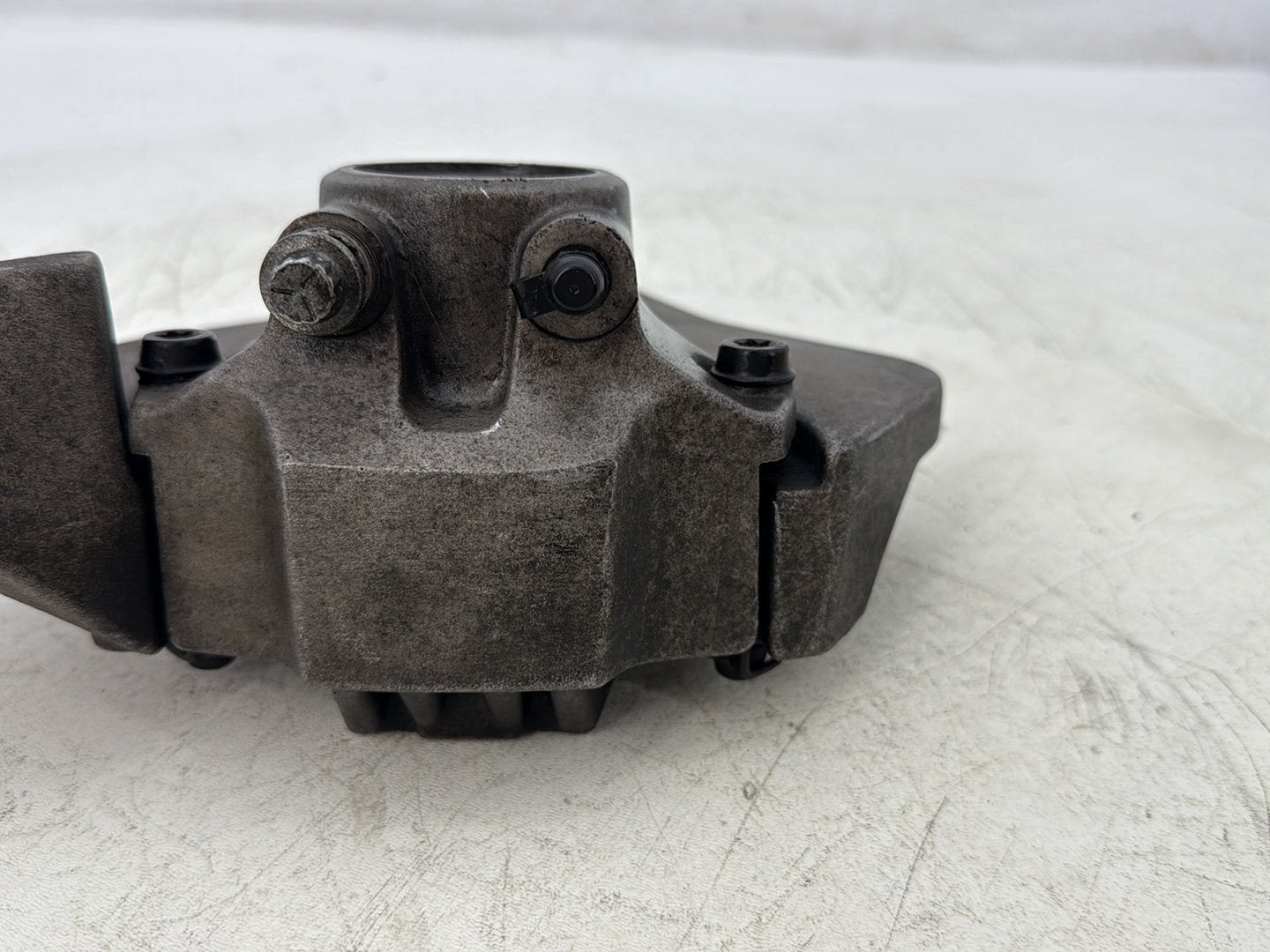 1998 Harley Touring FLHTCUI Electra Glide Ultra OEM Rear Back Brake Caliper w/ Bracket