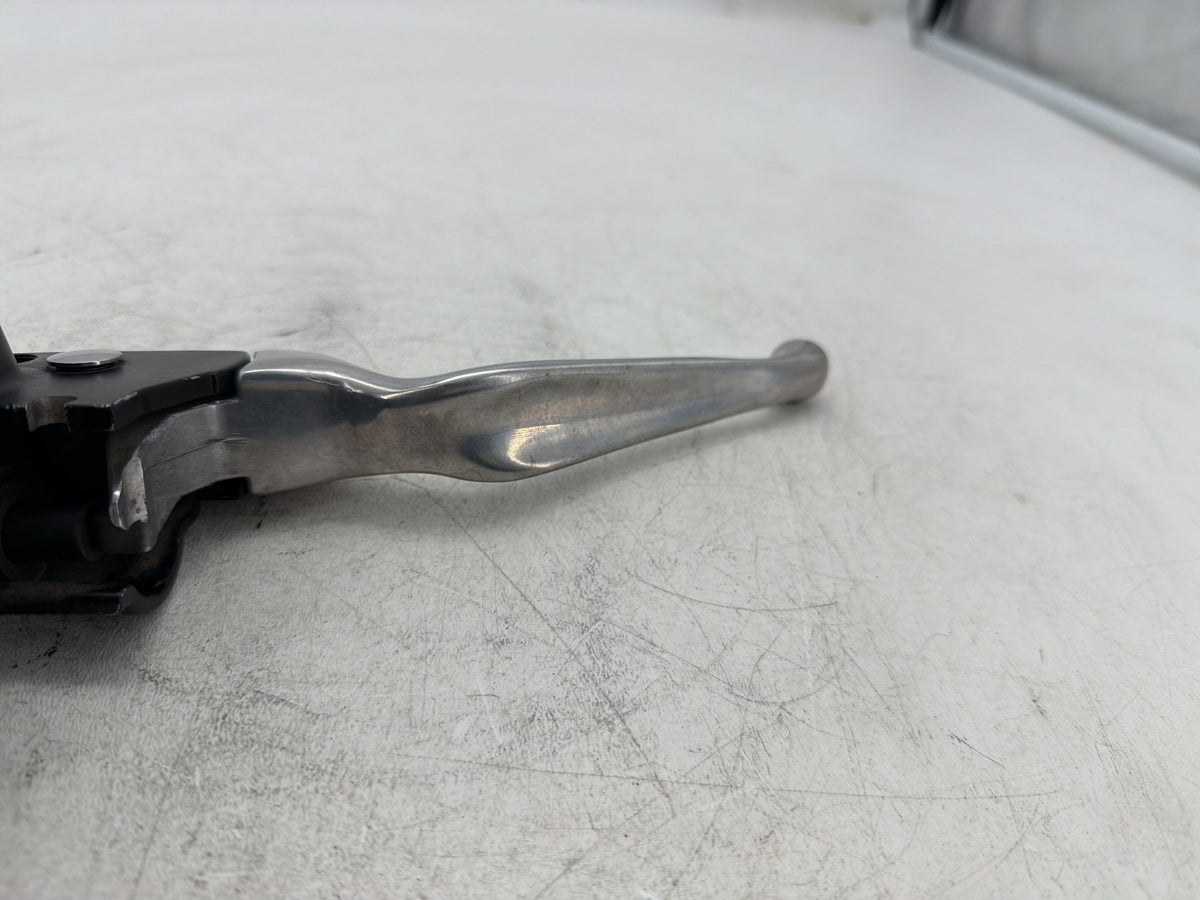 01 Harley Heritage Softail OEM Front Brake Lever Master Cylinder Reservoir 9/16