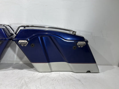 2006 Harley Touring FLHTCI Electra Glide Classic OEM Left Right Saddlebags Luggage NOKey