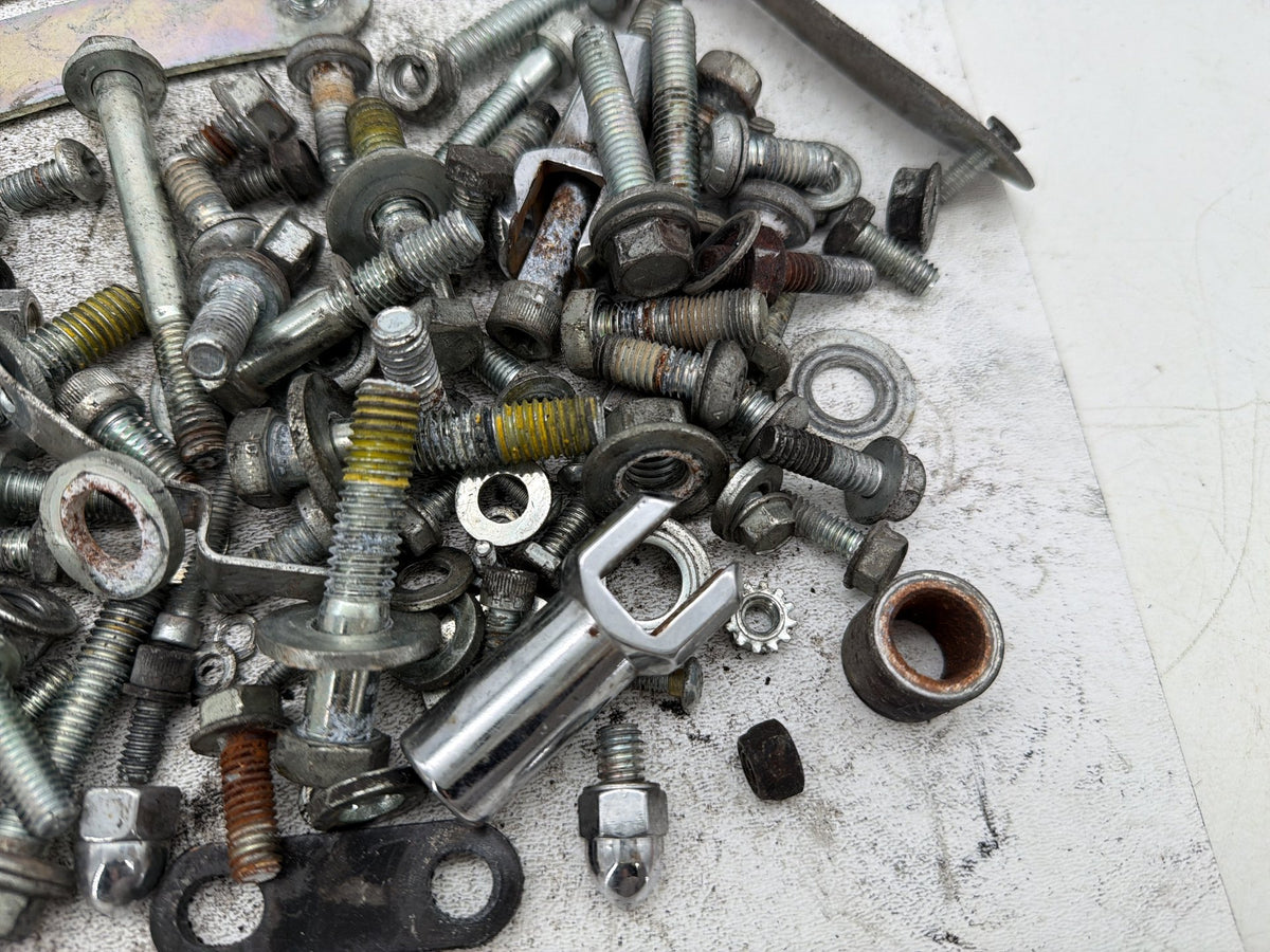 2006 Harley Softail Deuce FXSTDI OEM Hardware Bolts Nuts & Brackets