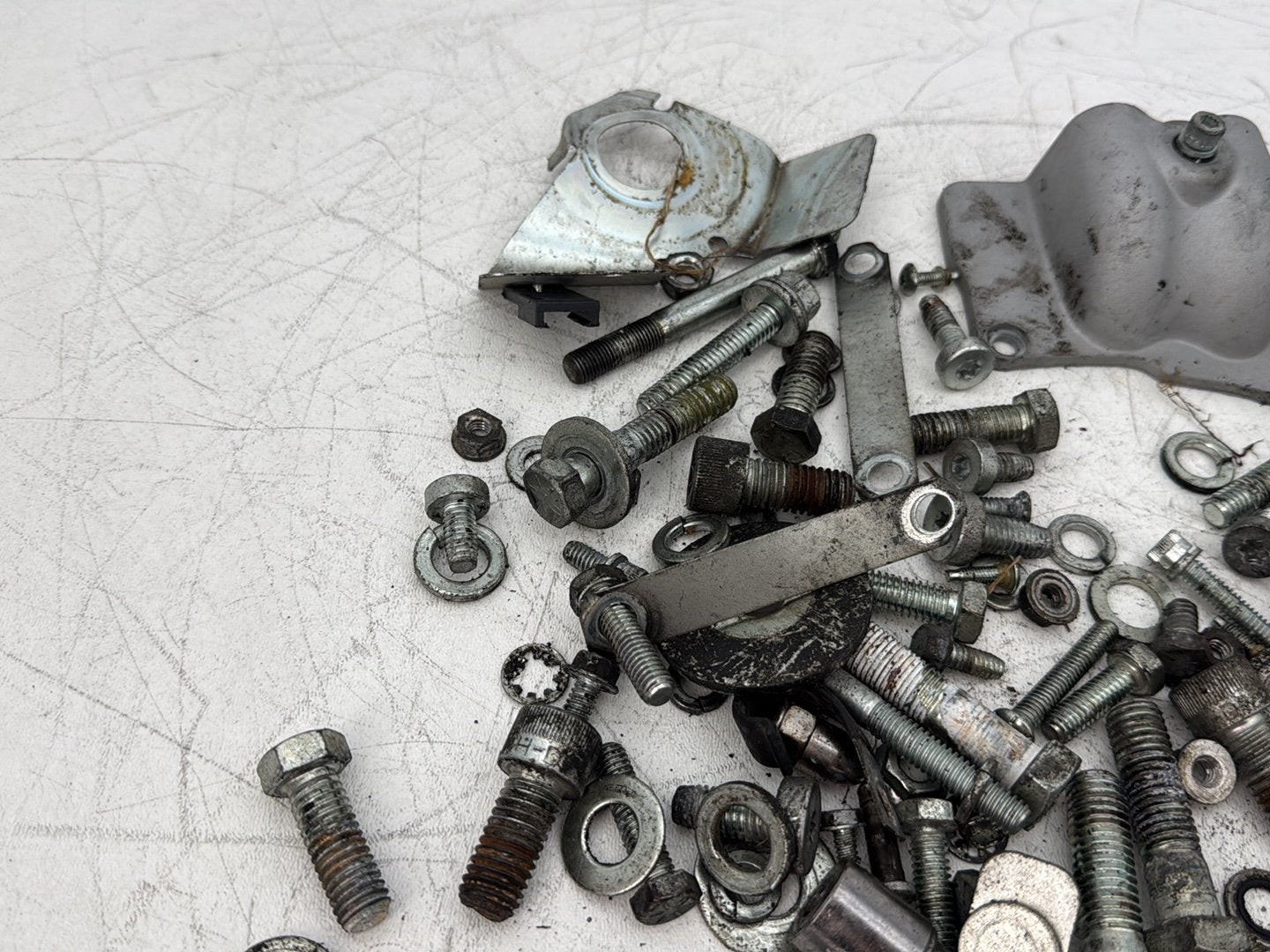 2004 Harley Touring FLHT Electra Glide OEM Hardware Bolts Nuts & Brackets