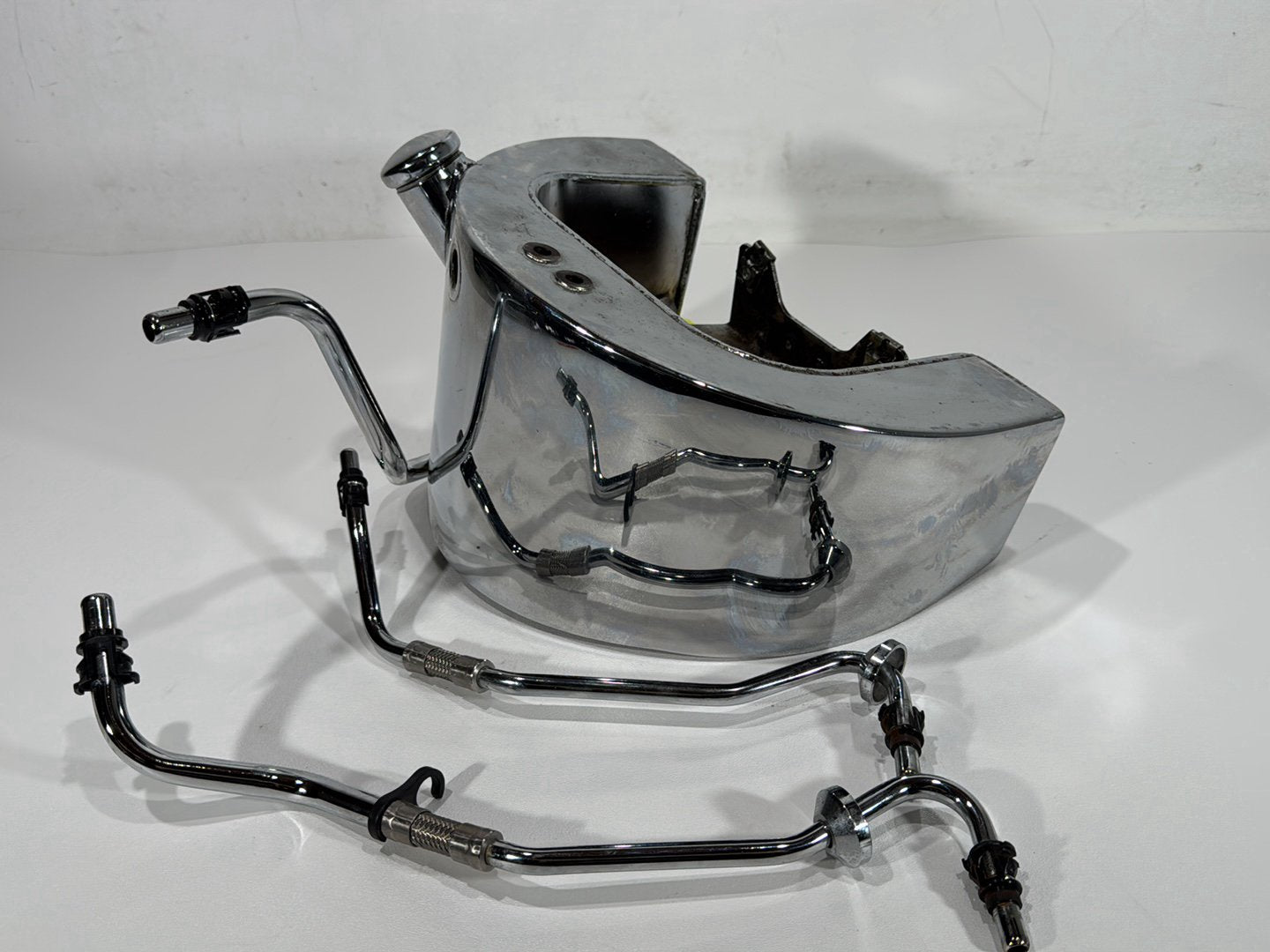 2004 Harley Softail FLSTC Heritage Classic OEM Oil Tank Reservoir Bottle Canister & Dipstick
