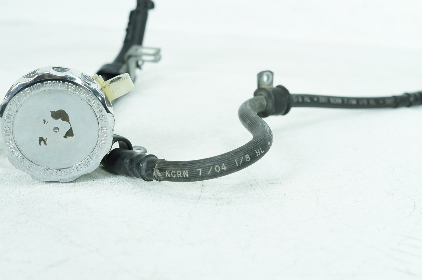 2004 - 2013 Harley-Davidson Sportster Low Rear Brake Line Master Cylinder Reservoir Tank 44429-04