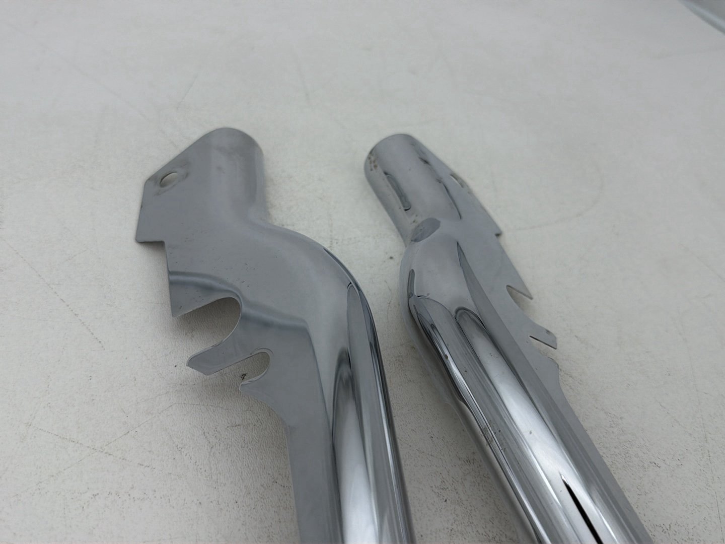 1984 - 1998 Harley-Davidson Touring Electra Glide Classic Left Right Saddlebag Fender Struts Brackets 47551-79B