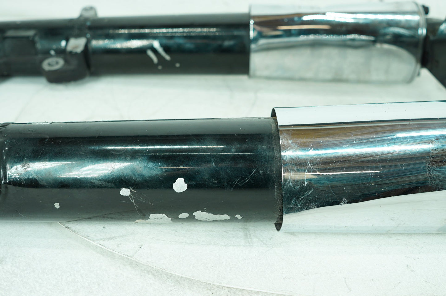 2007 - 2011 Harley-Davidson Touring Electra Glide Ultra Front Triple Tree Set & LH RH Fork Legs Sliders 46495-09